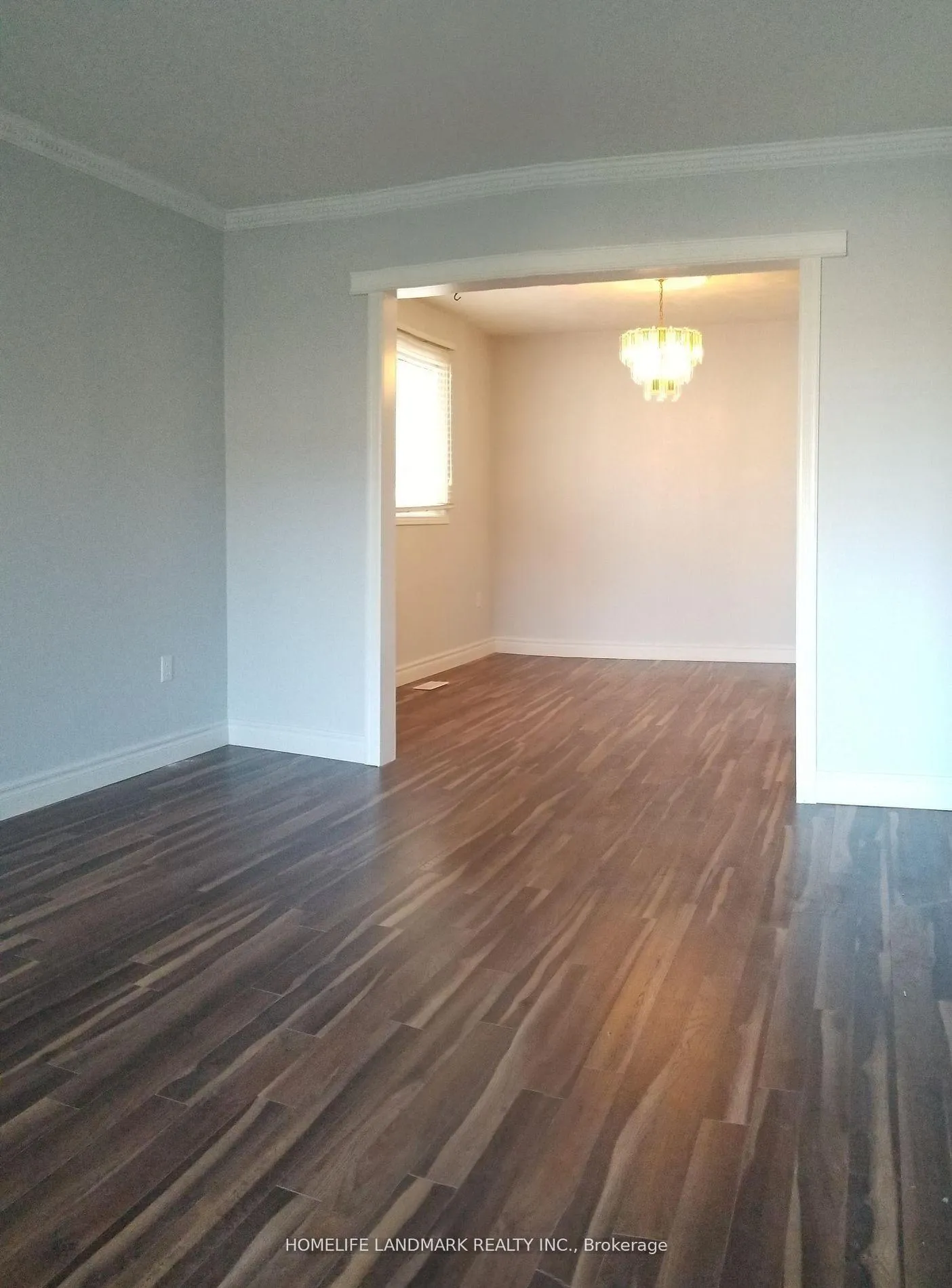 Photo 5 of 33 Elora Drive, Hamilton, Fessenden — HOMEH