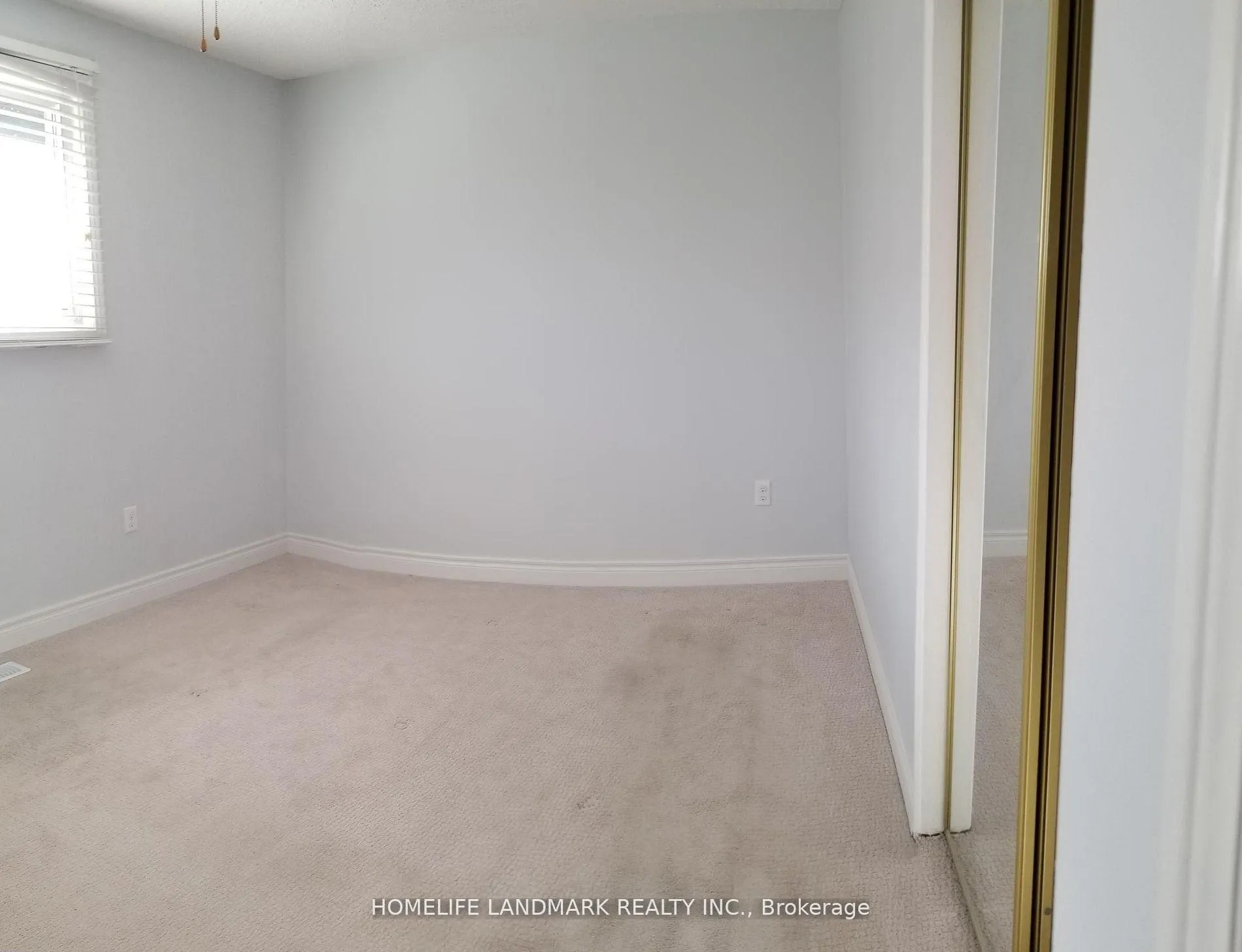 Photo 9 of 33 Elora Drive, Hamilton, Fessenden — HOMEH