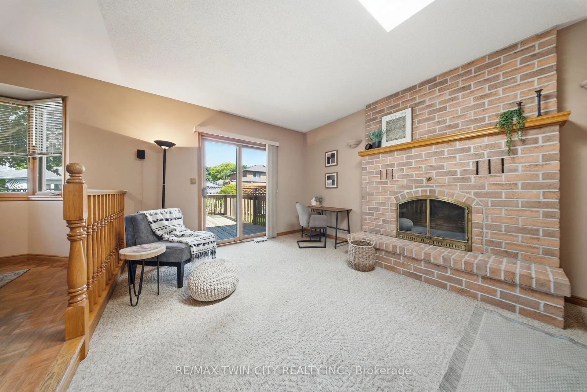 Photo 22 of 22 Colonial Crescent, Brantford, Cedarland — HOMEH
