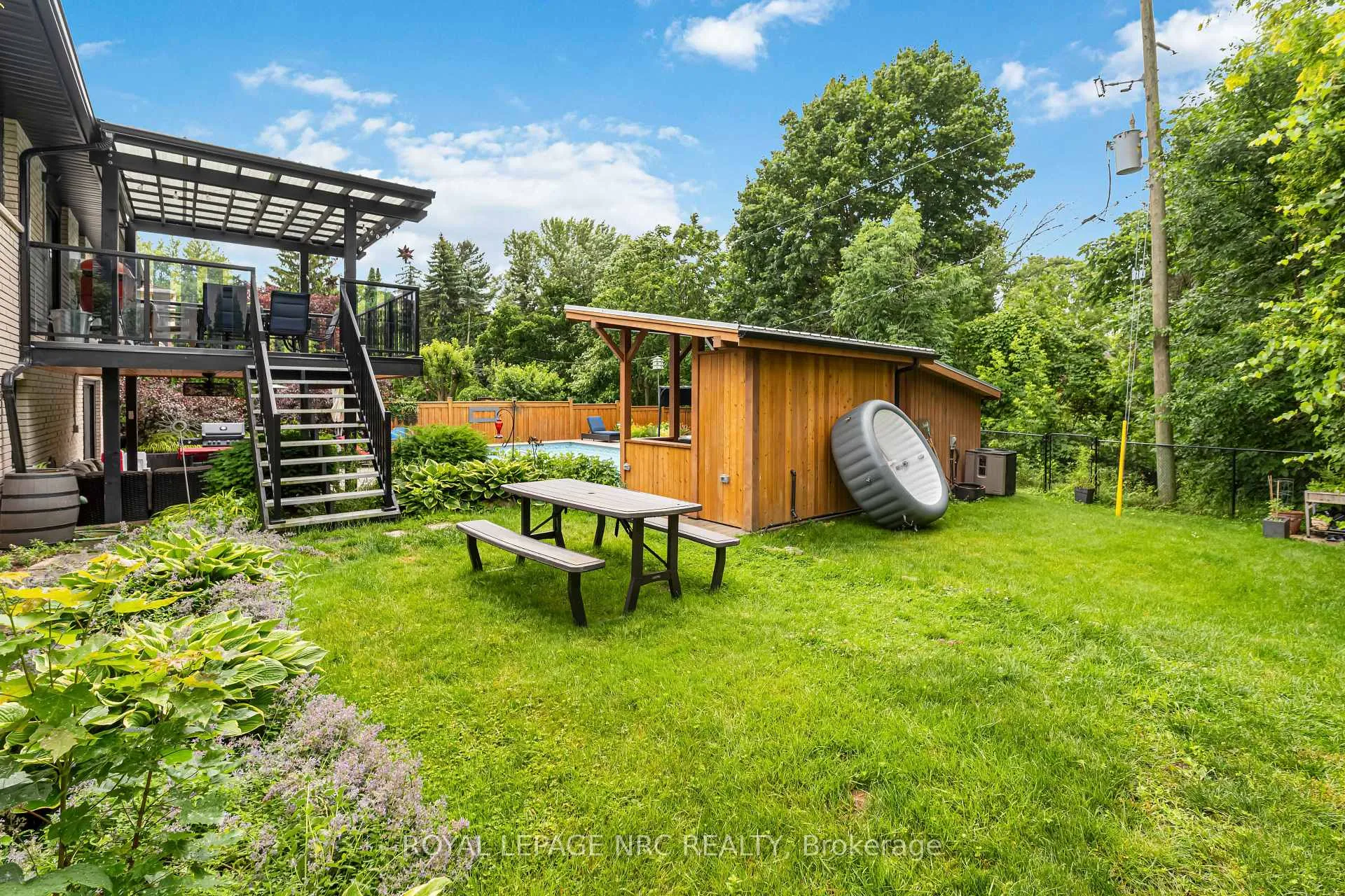 Photo 26 of 9 Cartier Drive, St. Catharines, Vine/Linwell — HOMEH