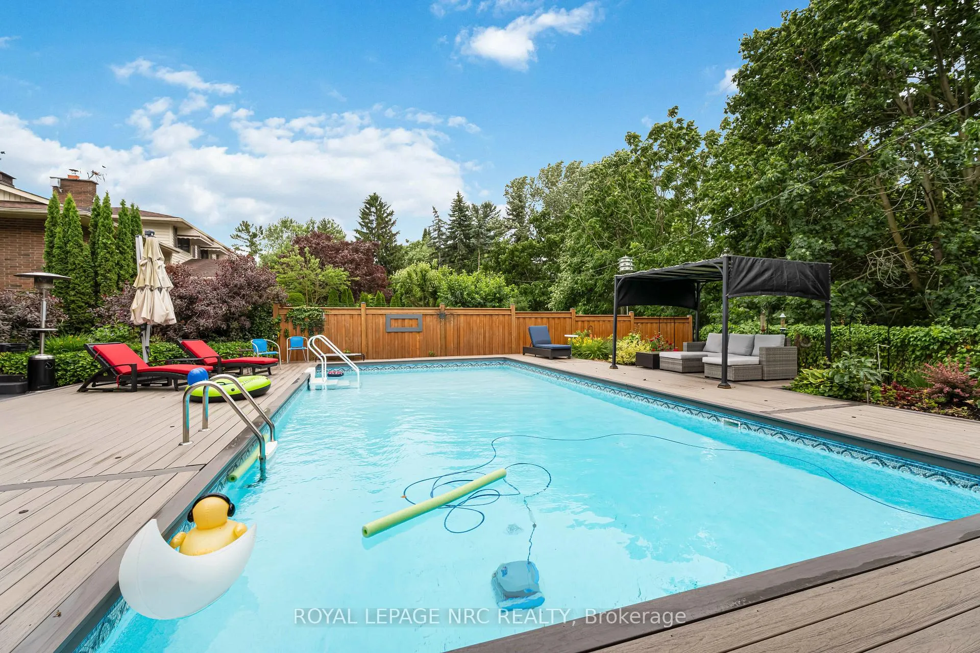 Photo 28 of 9 Cartier Drive, St. Catharines, Vine/Linwell — HOMEH