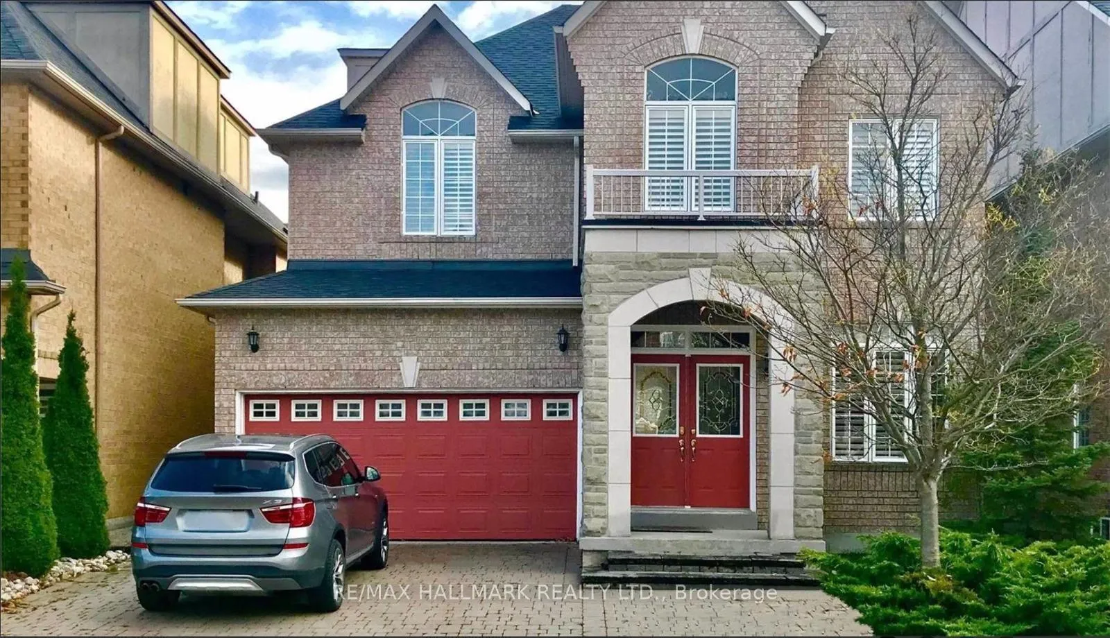 Front of Unit Lower, 31 Seabreeze Avenue