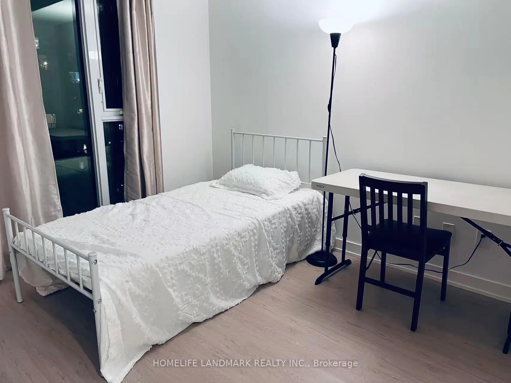 Photo 8 of Unit 704, 65 Mutual Street, Toronto, Church-Yonge Corridor — HOMEH