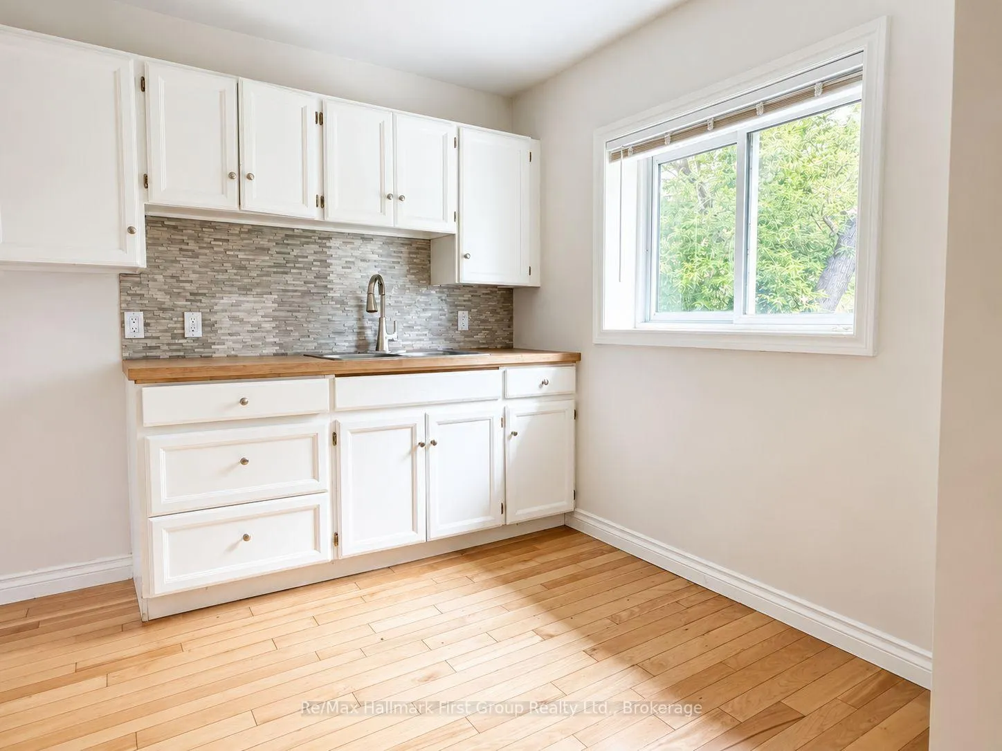 Photo 8 of Unit Upper, 509 Parnell Street, Peterborough, Town Ward 3 — HOMEH