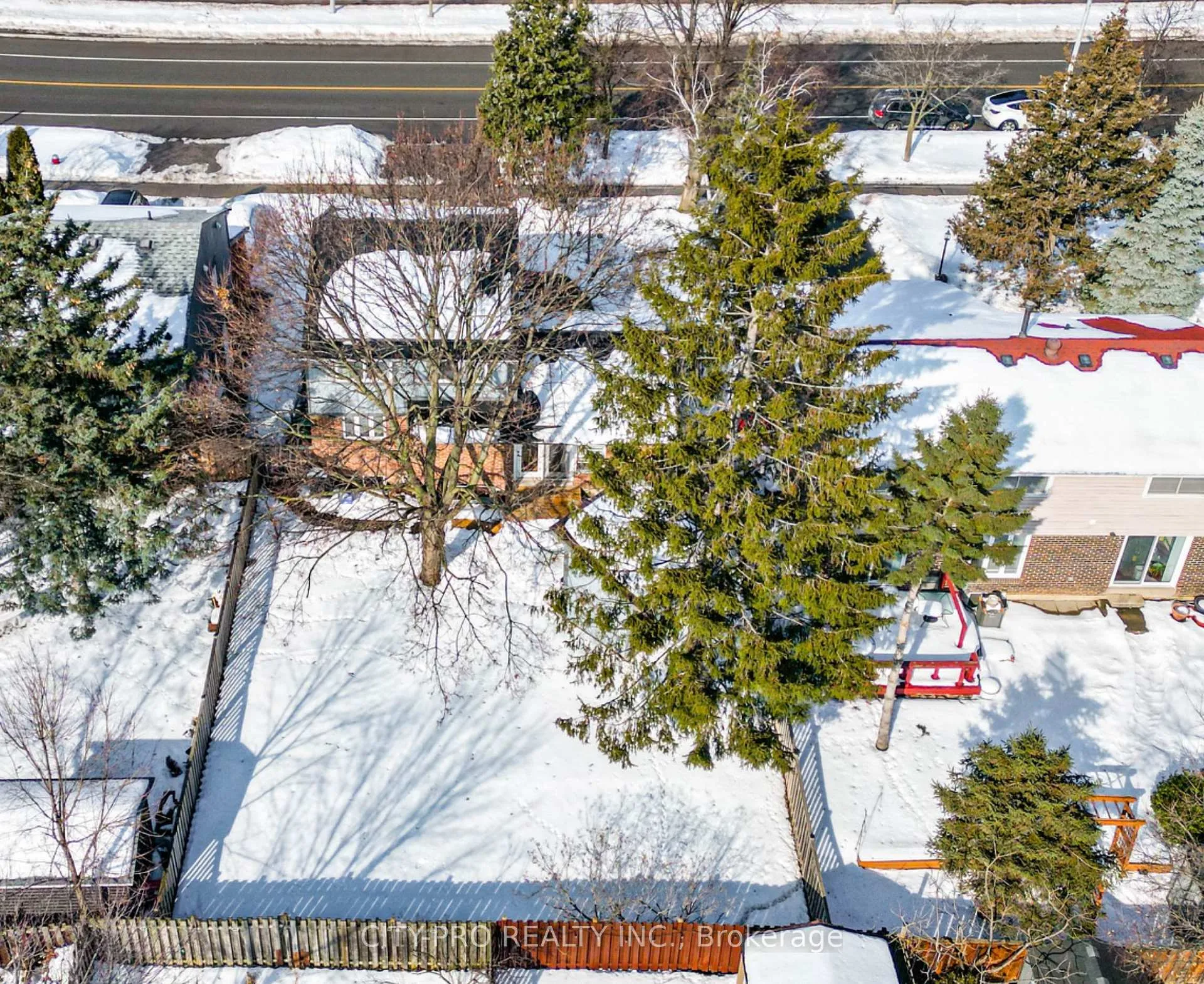 Photo 3 of 2848 Windwood Drive, Mississauga, Meadowvale — HOMEH