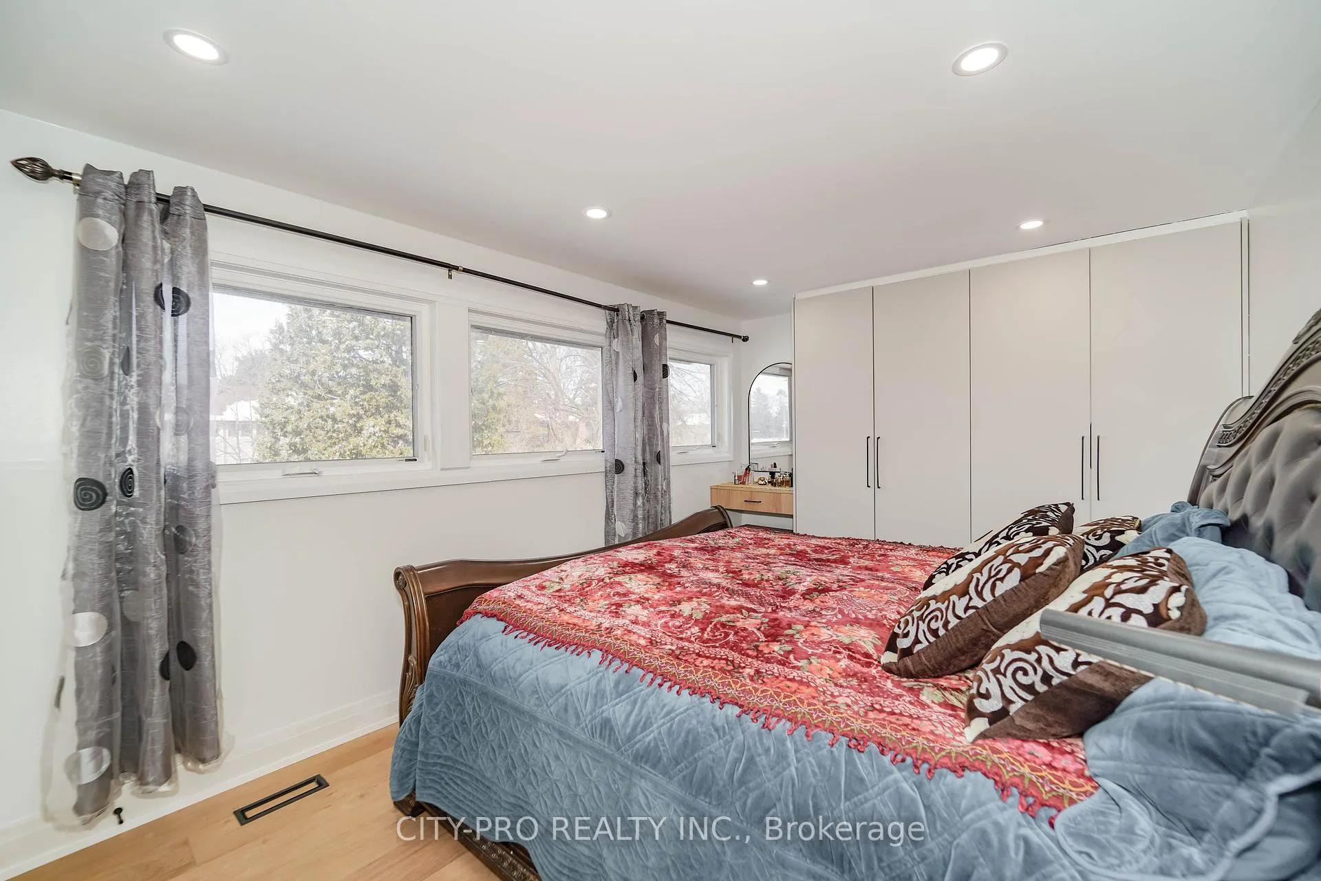 Photo 20 of 2848 Windwood Drive, Mississauga, Meadowvale — HOMEH