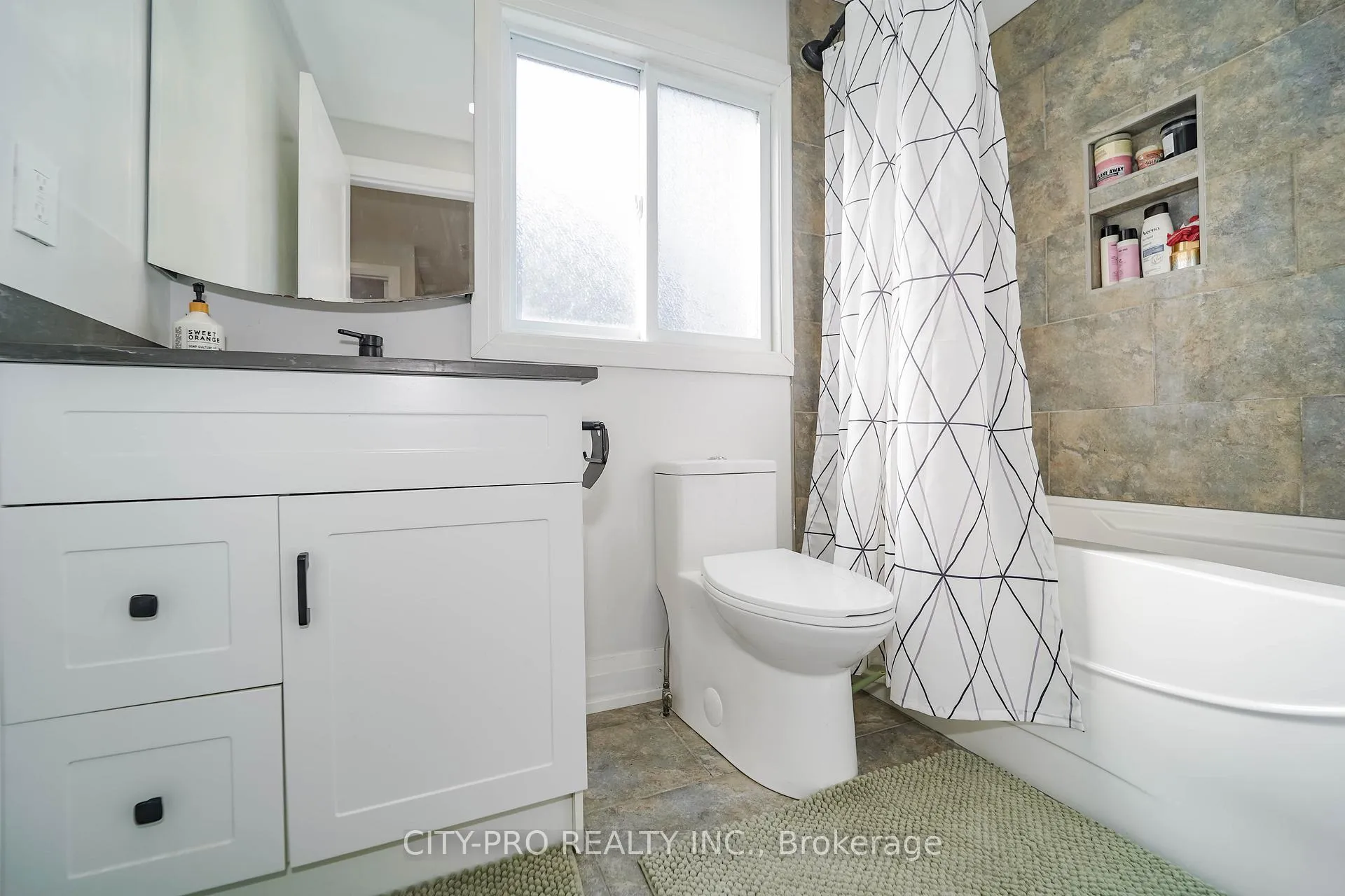 Photo 28 of 2848 Windwood Drive, Mississauga, Meadowvale — HOMEH
