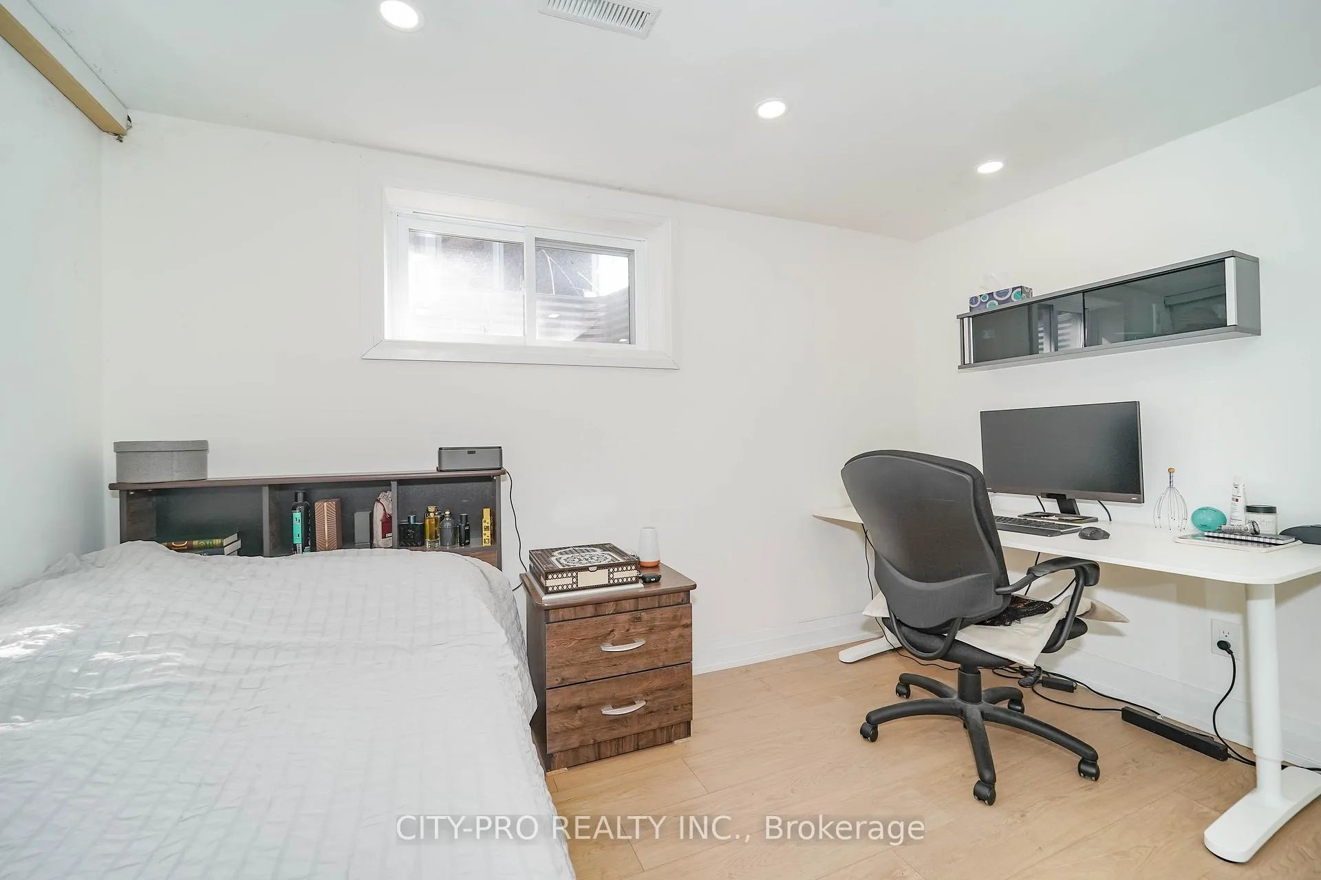 Photo 36 of 2848 Windwood Drive, Mississauga, Meadowvale — HOMEH