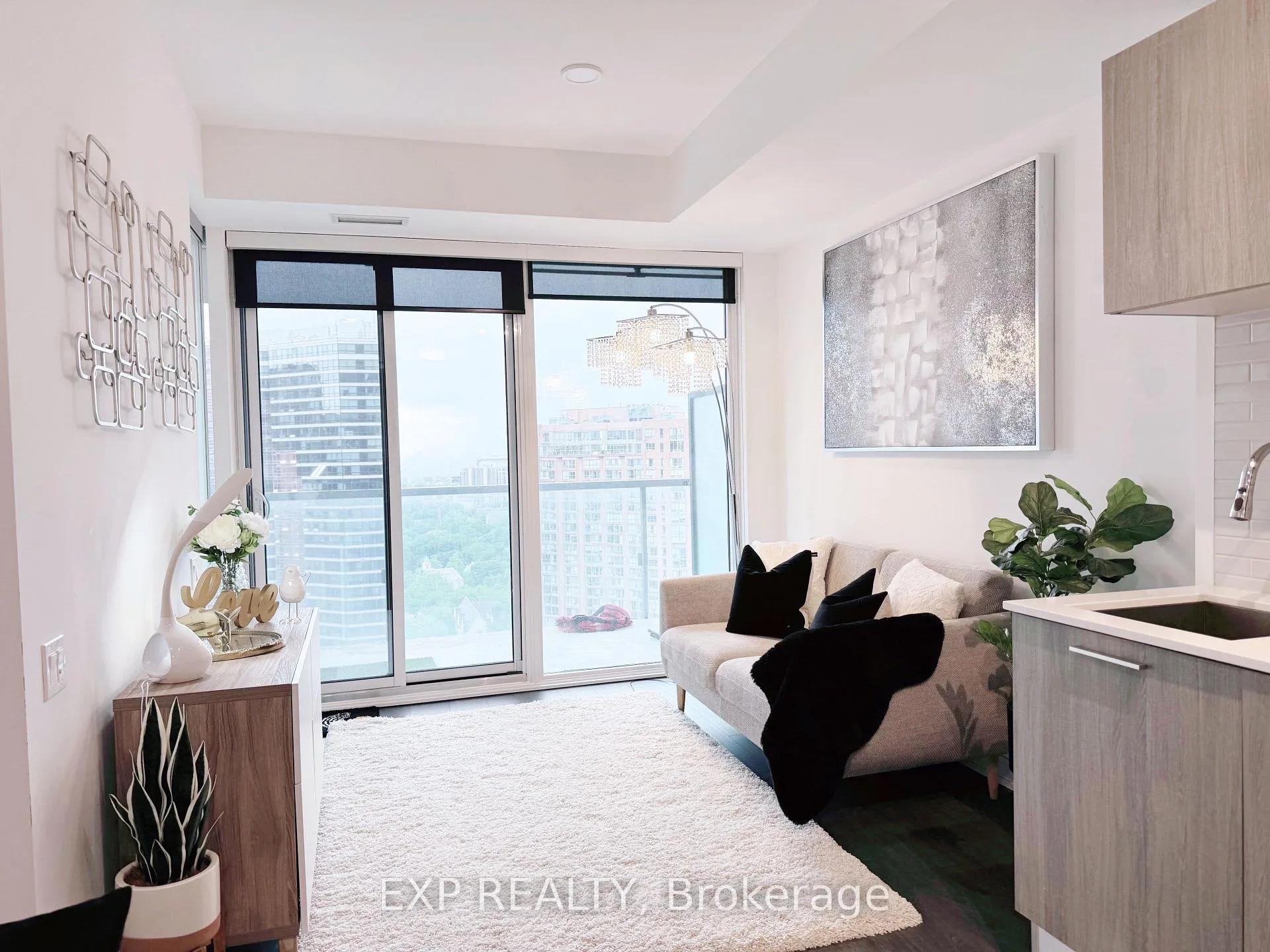 Photo 8 of Unit 2810, 3 Gloucester Street, Toronto, Church-Yonge Corridor — HOMEH