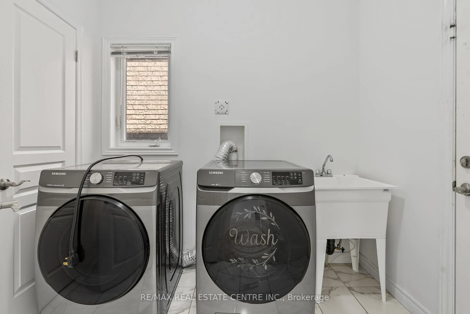 Photo 14 of 56 Rockledge Drive, Hamilton, Hannon — HOMEH