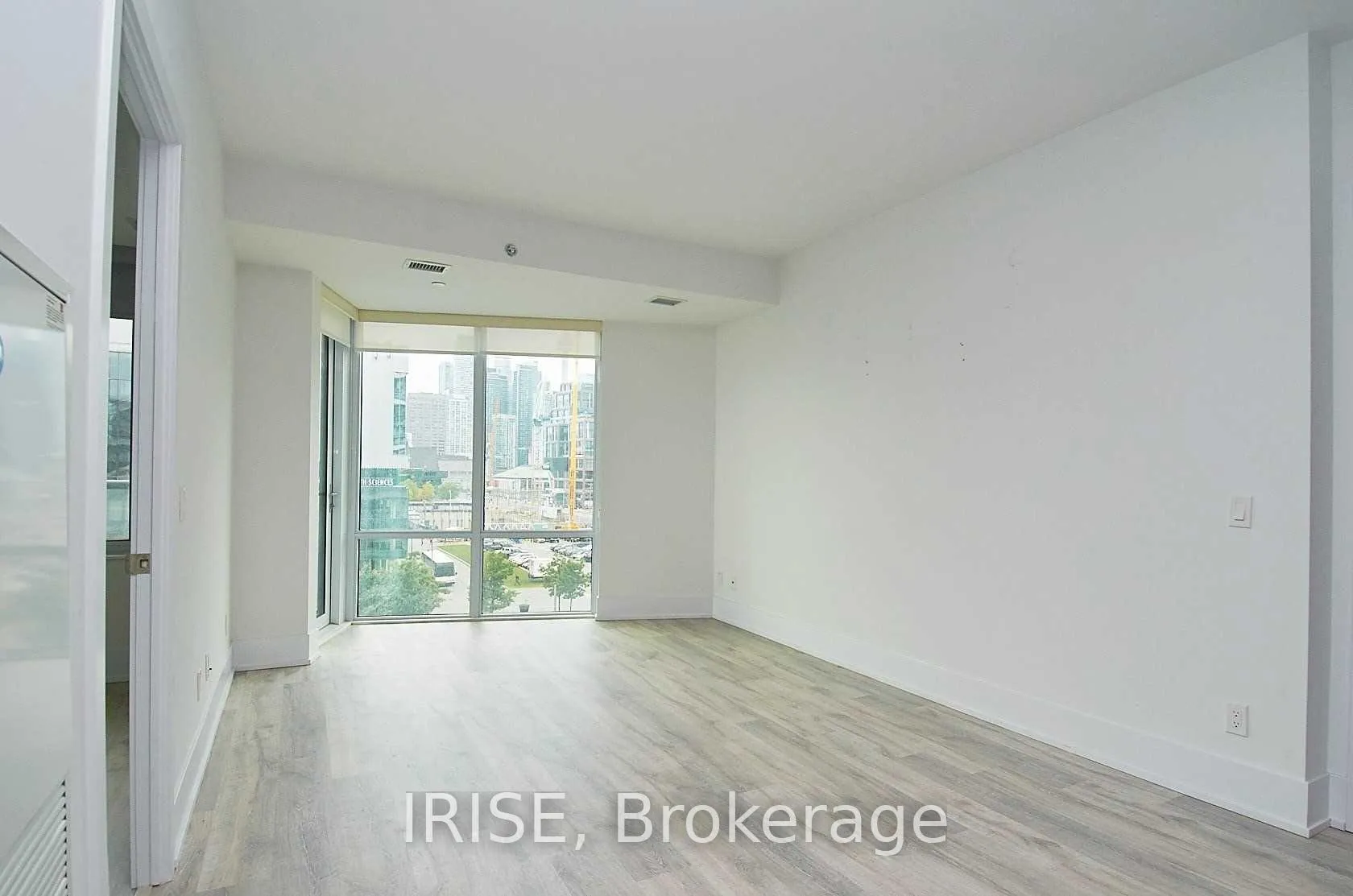 Photo 4 of Unit 534, 15 Merchants' Wharf, Toronto, Waterfront Communities — HOMEH