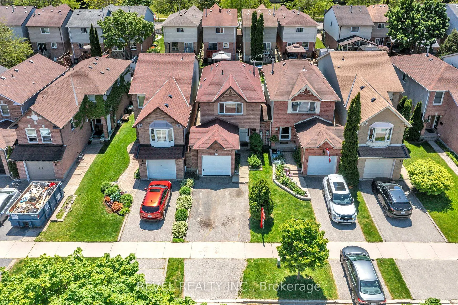 Photo 2 of 11 Carr Drive, Ajax, Central — HOMEH