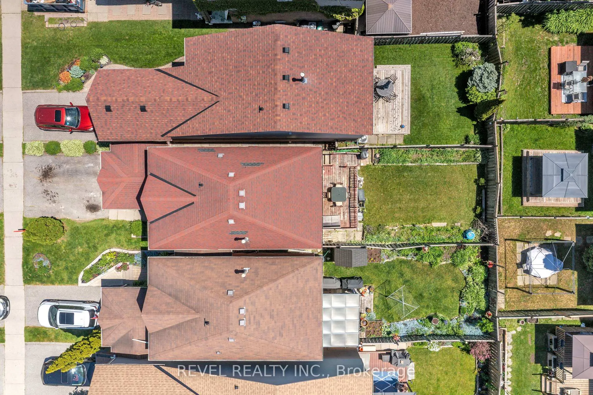 Photo 3 of 11 Carr Drive, Ajax, Central — HOMEH