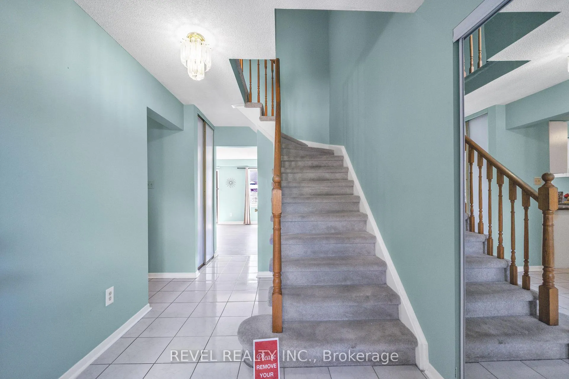 Photo 5 of 11 Carr Drive, Ajax, Central — HOMEH