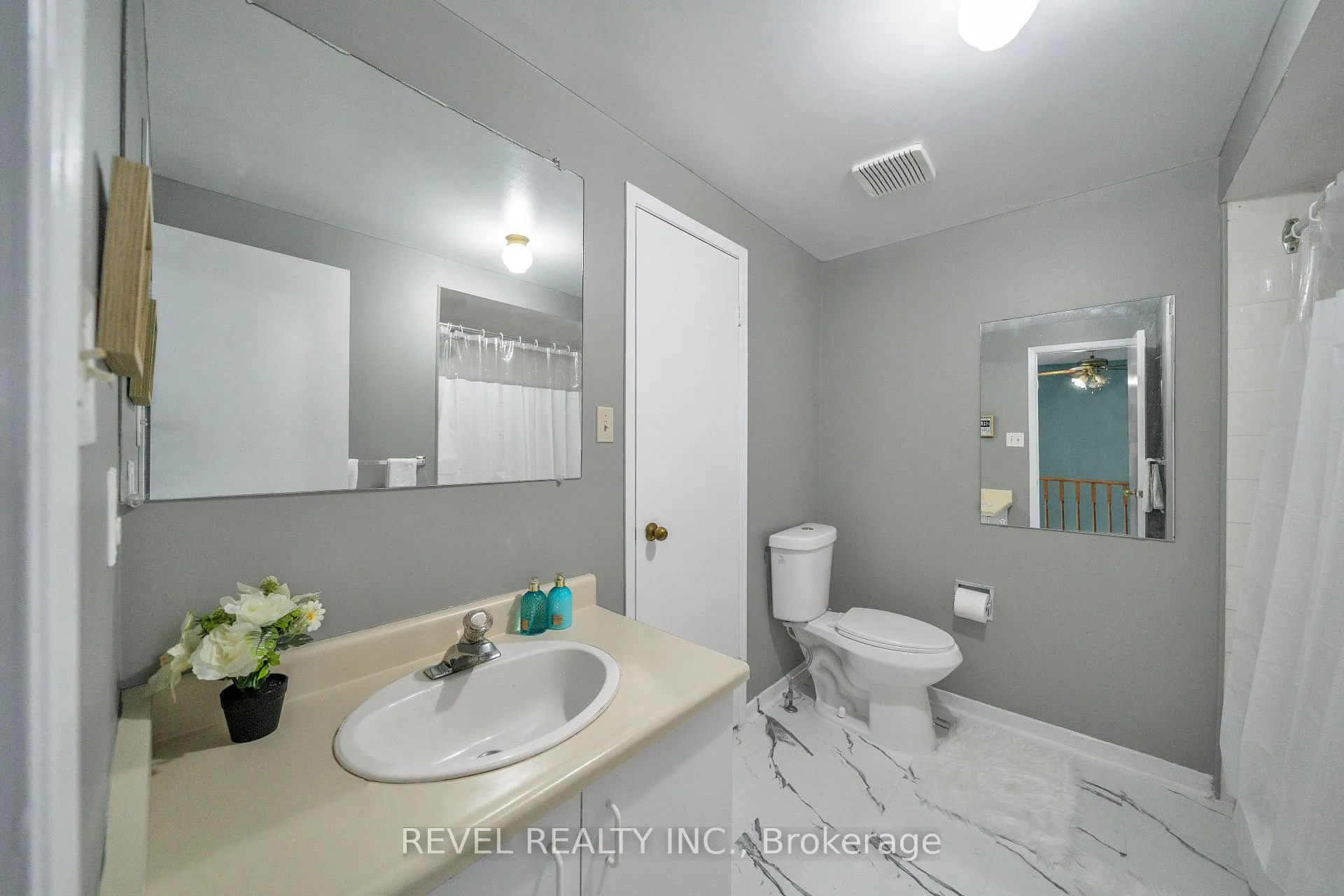 Photo 17 of 11 Carr Drive, Ajax, Central — HOMEH
