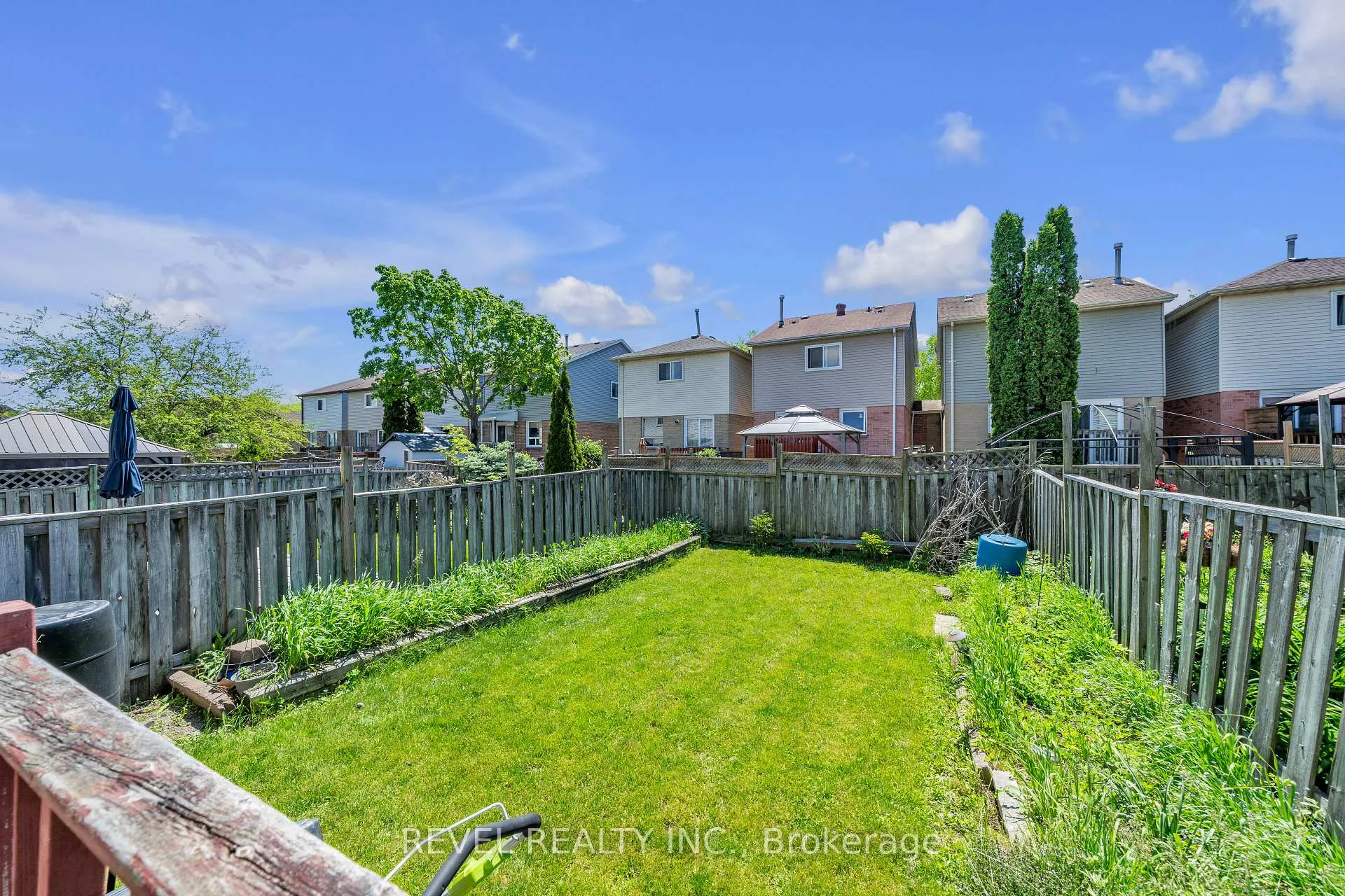 Photo 19 of 11 Carr Drive, Ajax, Central — HOMEH