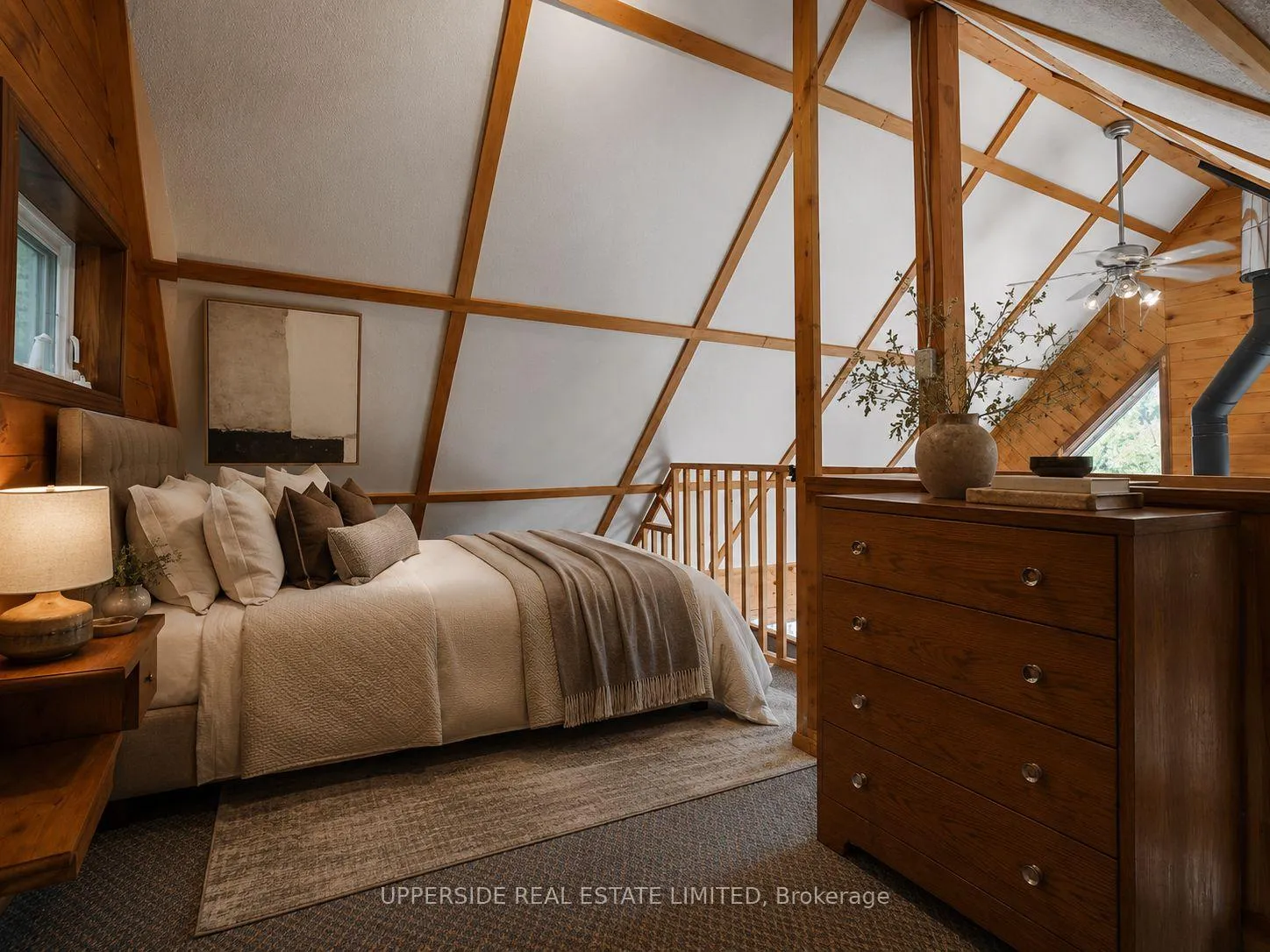 Photo 5 of 1040 Oak Road, Gravenhurst, Morrison — HOMEH