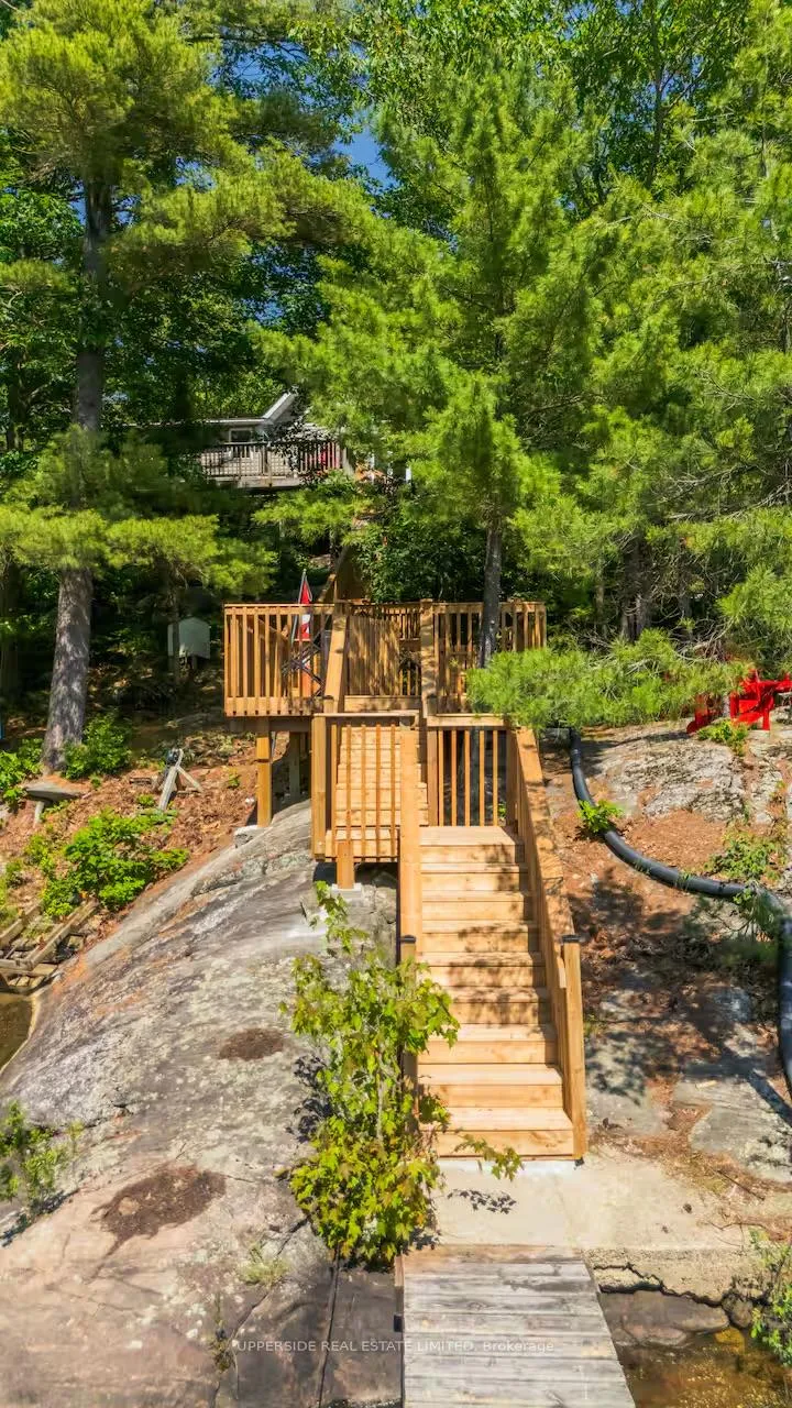 Photo 9 of 1040 Oak Road, Gravenhurst, Morrison — HOMEH