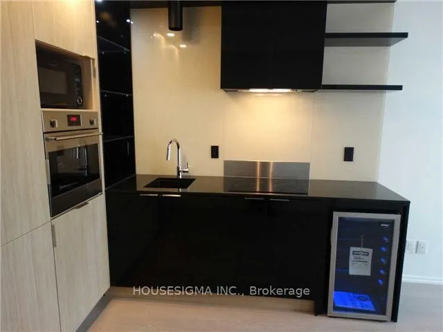 Photo 4 of Unit 514, 70 Temperance Street, Toronto, Bay Street Corridor — HOMEH