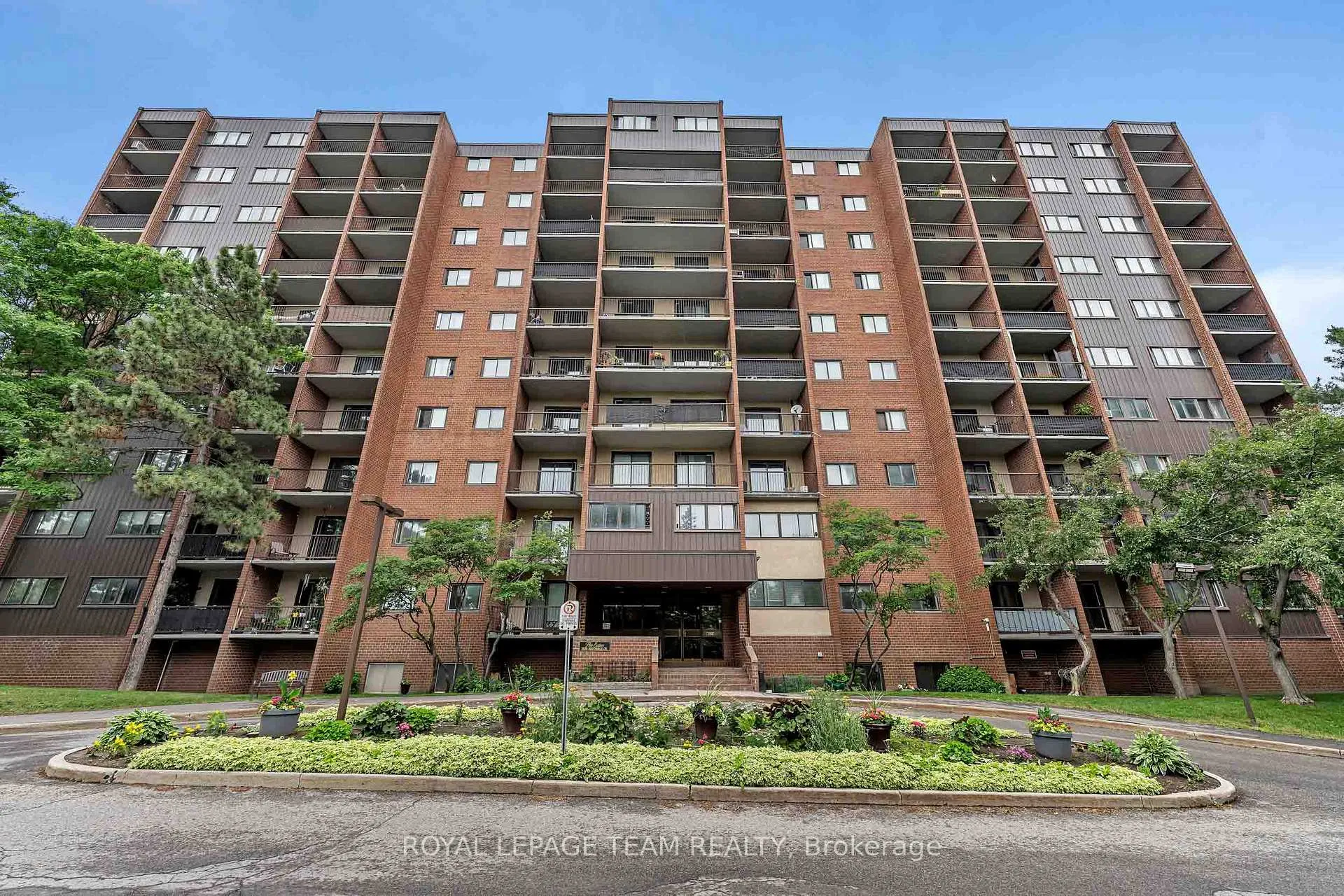 Photo 2 of Unit 214, 2630 Southvale Crescent, Ottawa, Sheffield Glen/Industrial Park — HOMEH