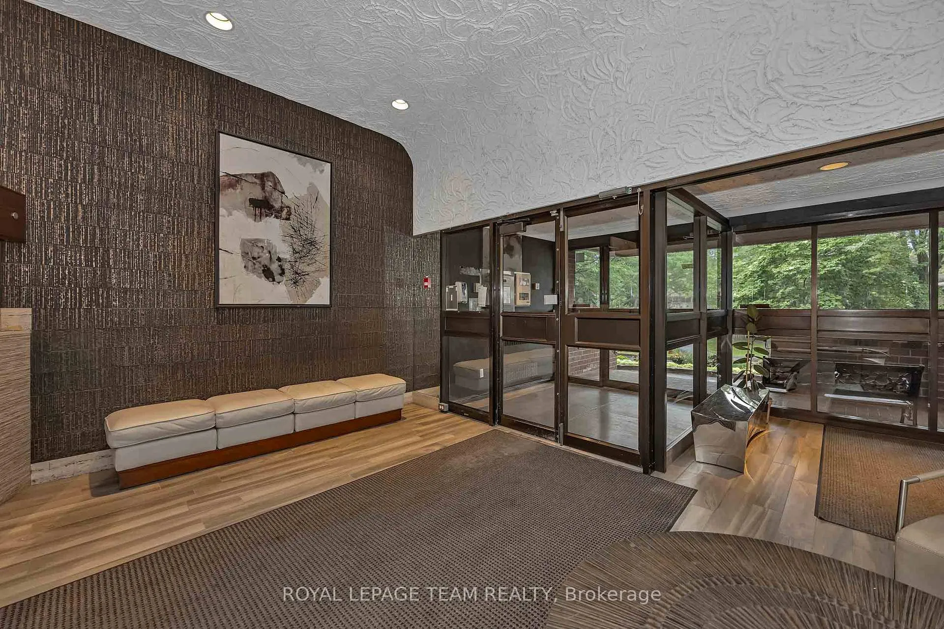 Photo 5 of Unit 214, 2630 Southvale Crescent, Ottawa, Sheffield Glen/Industrial Park — HOMEH