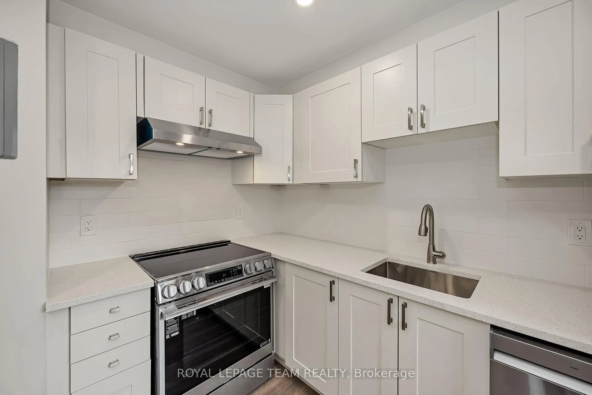 Photo 20 of Unit 214, 2630 Southvale Crescent, Ottawa, Sheffield Glen/Industrial Park — HOMEH