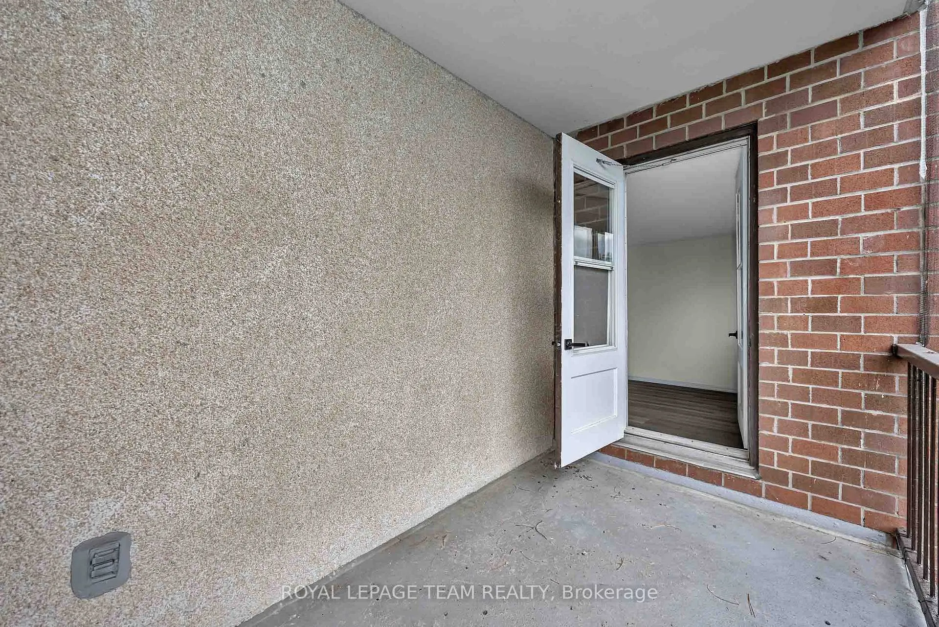 Photo 32 of Unit 214, 2630 Southvale Crescent, Ottawa, Sheffield Glen/Industrial Park — HOMEH