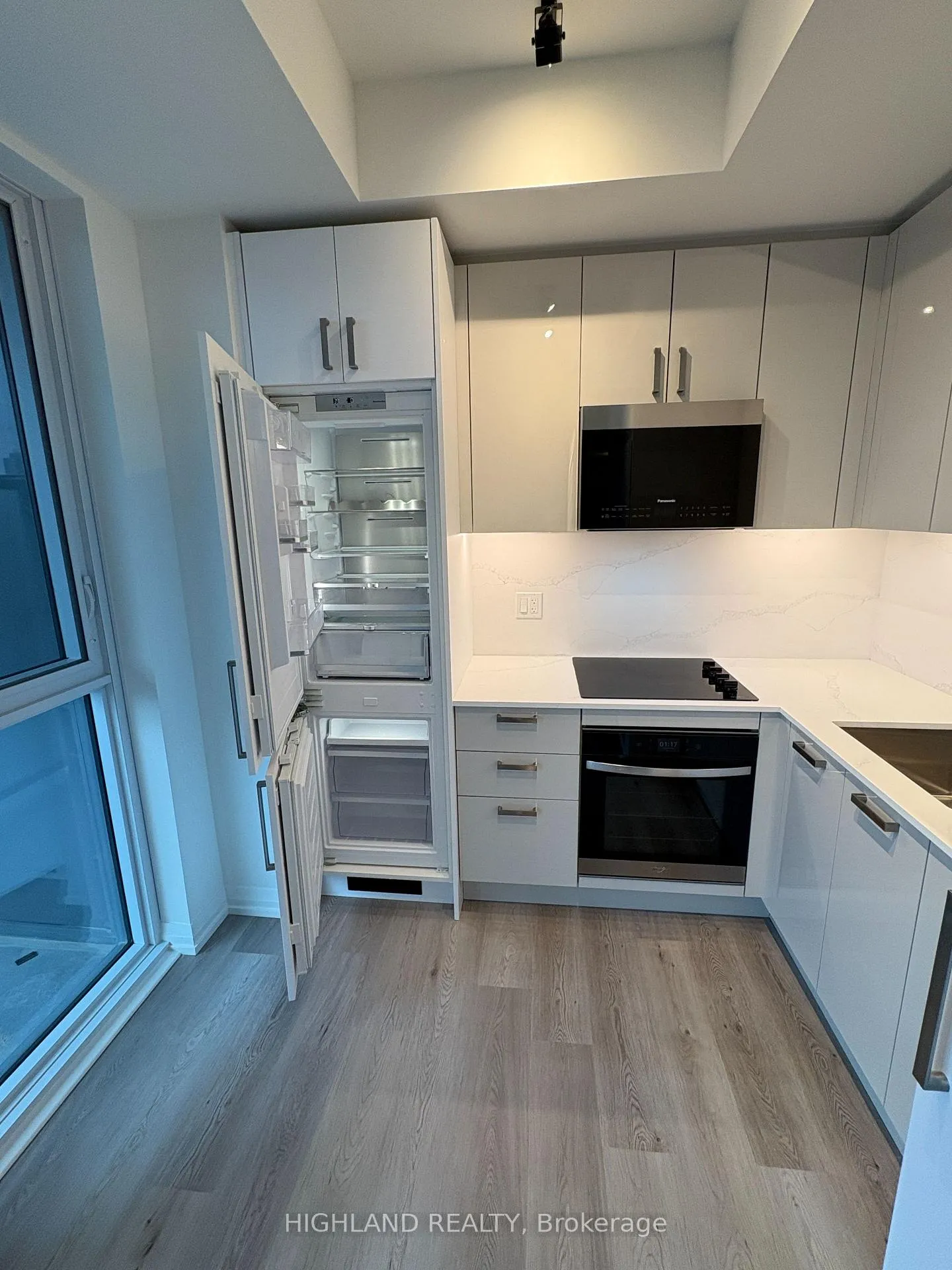Photo 9 of Unit 615, 280 Dundas Street W, Toronto, Kensington-Chinatown — HOMEH