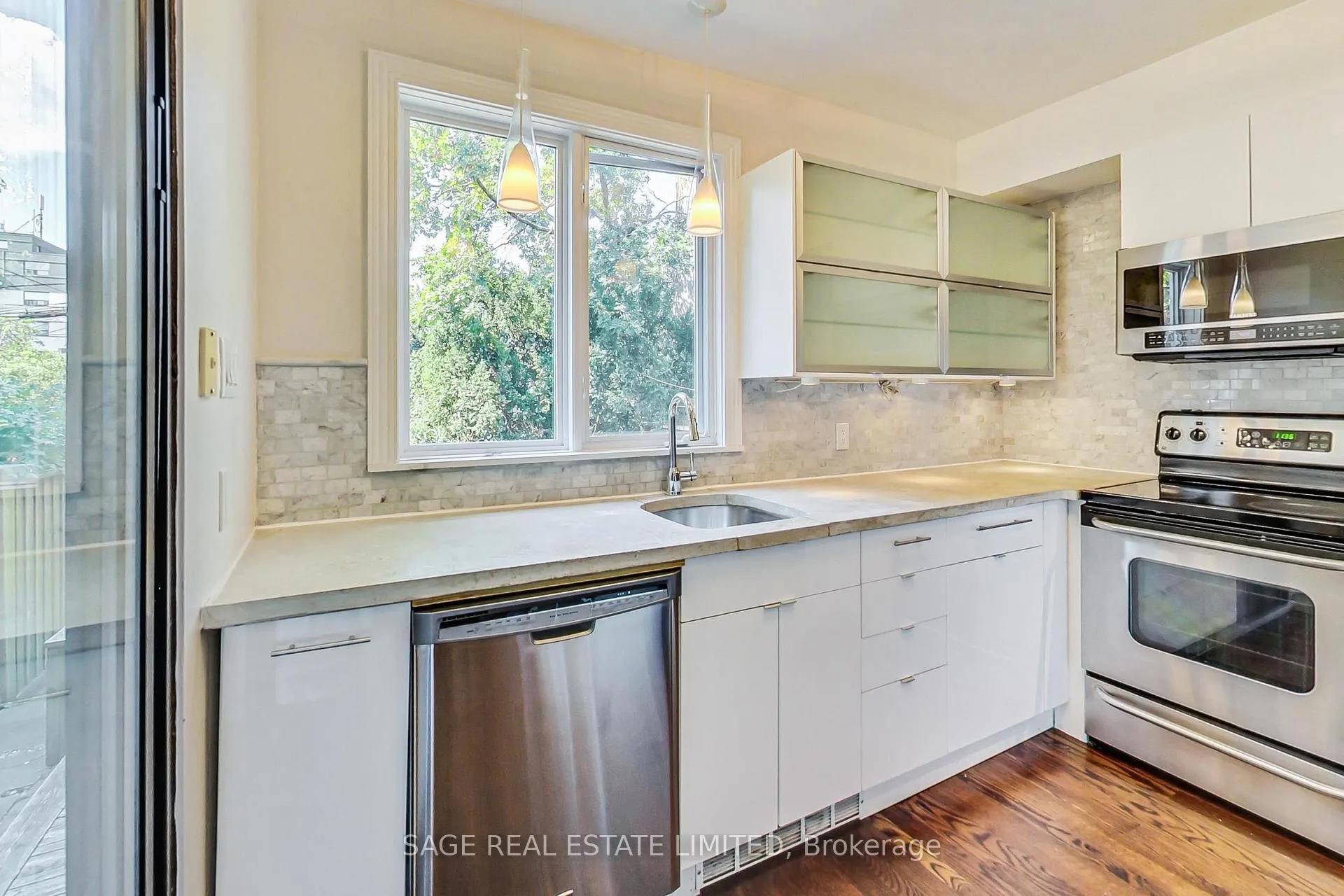 Photo 10 of 46 Alberta Avenue, Toronto, Wychwood — HOMEH