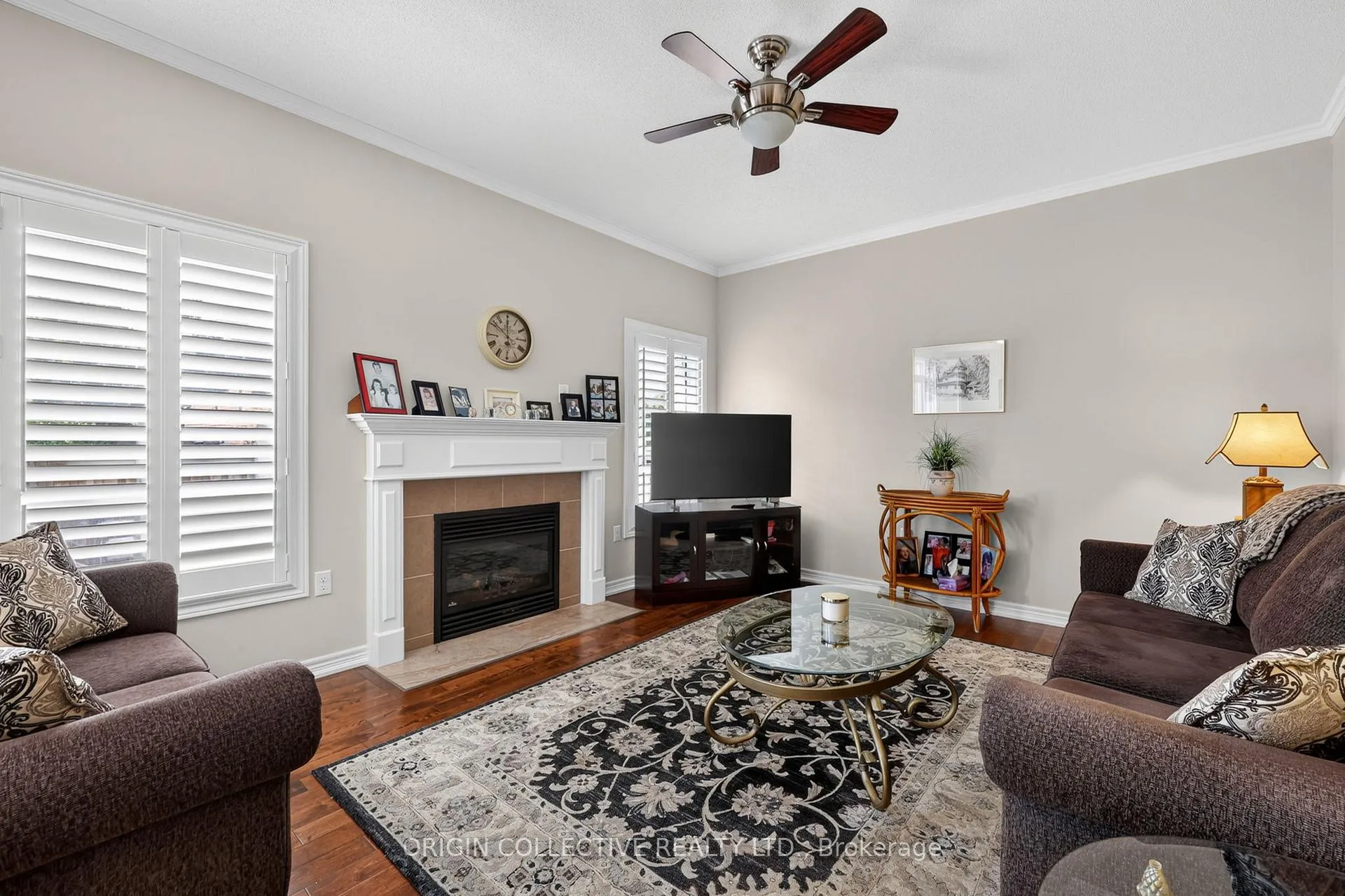 Photo 15 of 31 Bud Leggett Crescent, Georgina, Keswick South — HOMEH