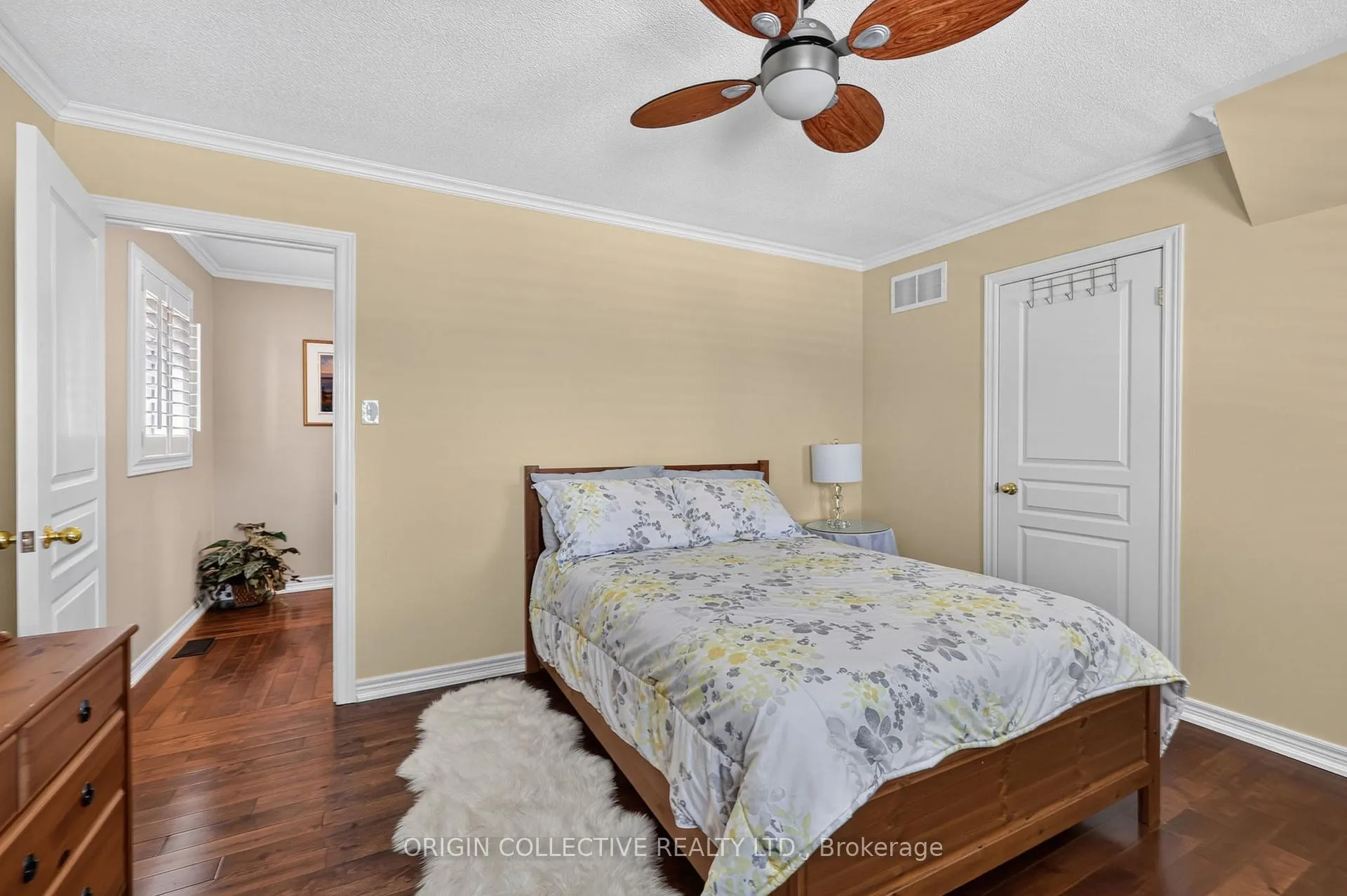 Photo 20 of 31 Bud Leggett Crescent, Georgina, Keswick South — HOMEH