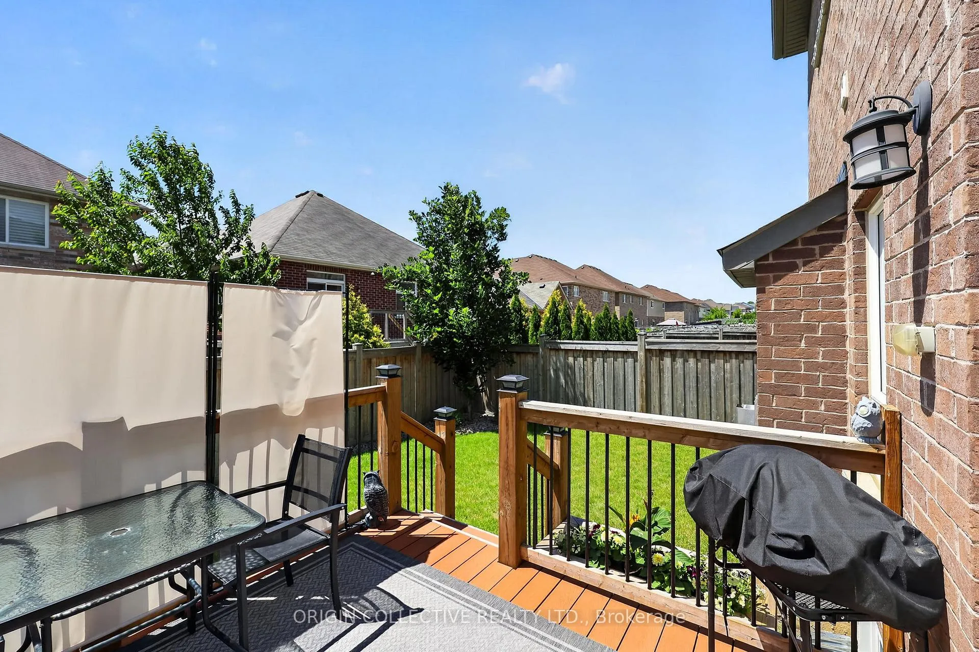 Photo 27 of 31 Bud Leggett Crescent, Georgina, Keswick South — HOMEH