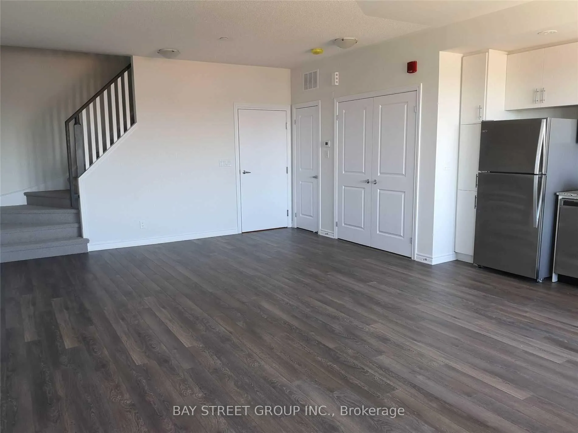 Front of Unit 7, 95 Eastwood Park Gardens