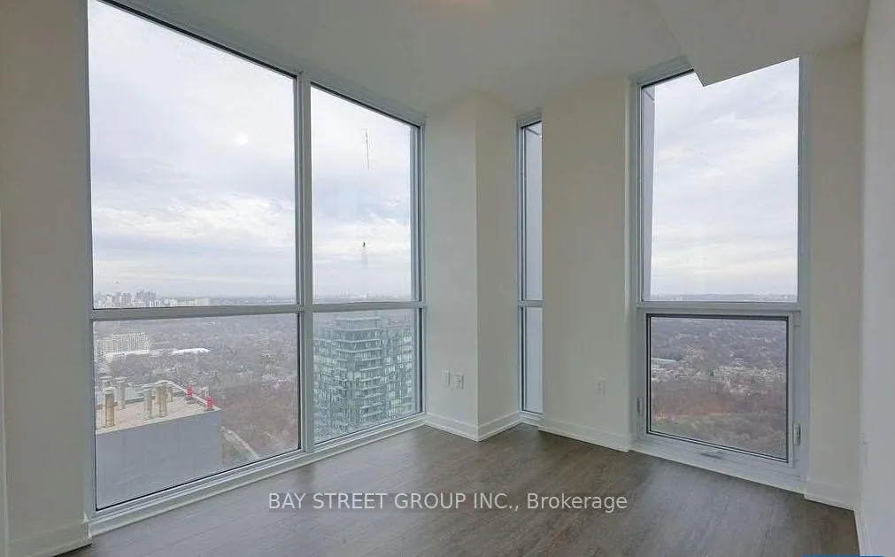 Front of Unit 4008, 1 Yorkville Avenue