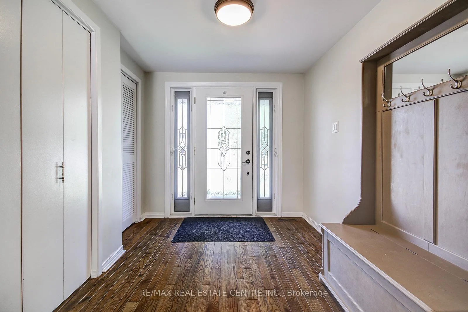 Photo 5 of 200 Delrex Boulevard, Halton Hills, Georgetown — HOMEH