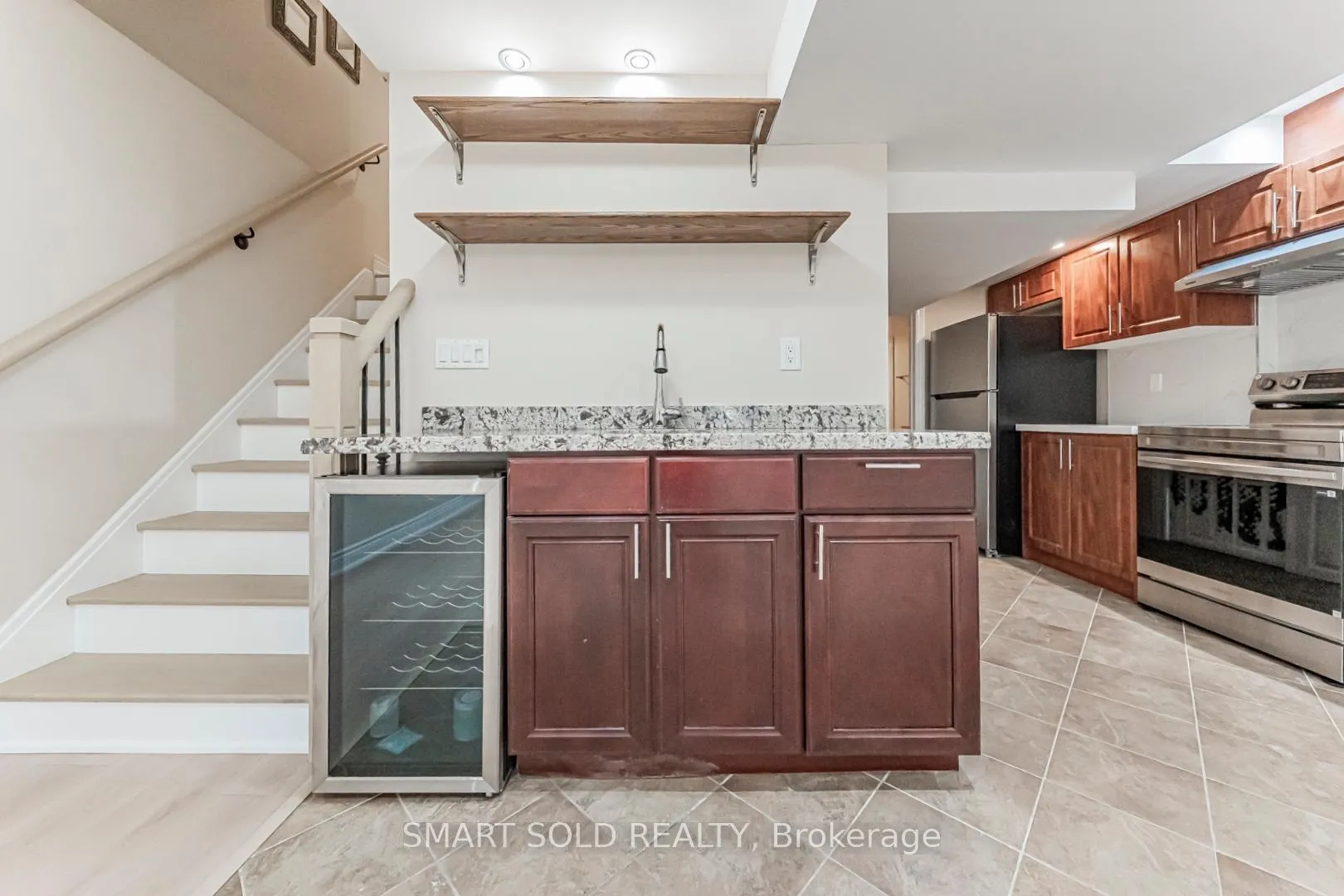 Photo 25 of 295 Bathurst Glen Drive, Vaughan, Patterson — HOMEH