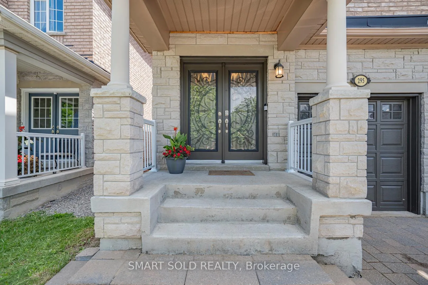 Photo 30 of 295 Bathurst Glen Drive, Vaughan, Patterson — HOMEH