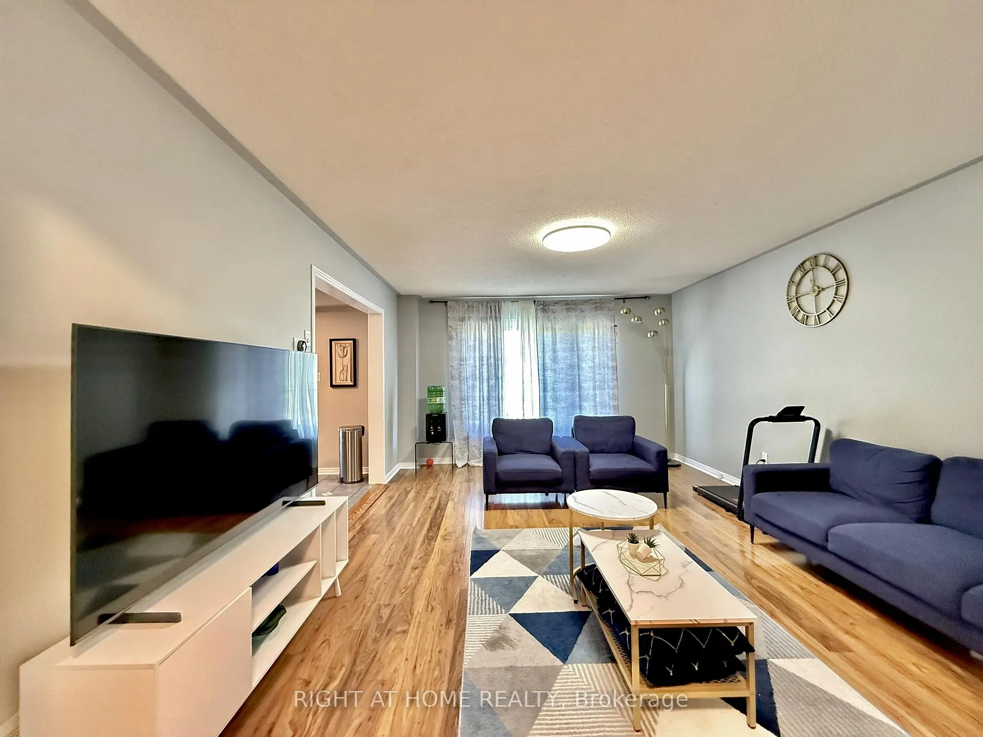 Photo 7 of 569 Walpole Crescent, Newmarket, Stonehaven-Wyndham — HOMEH