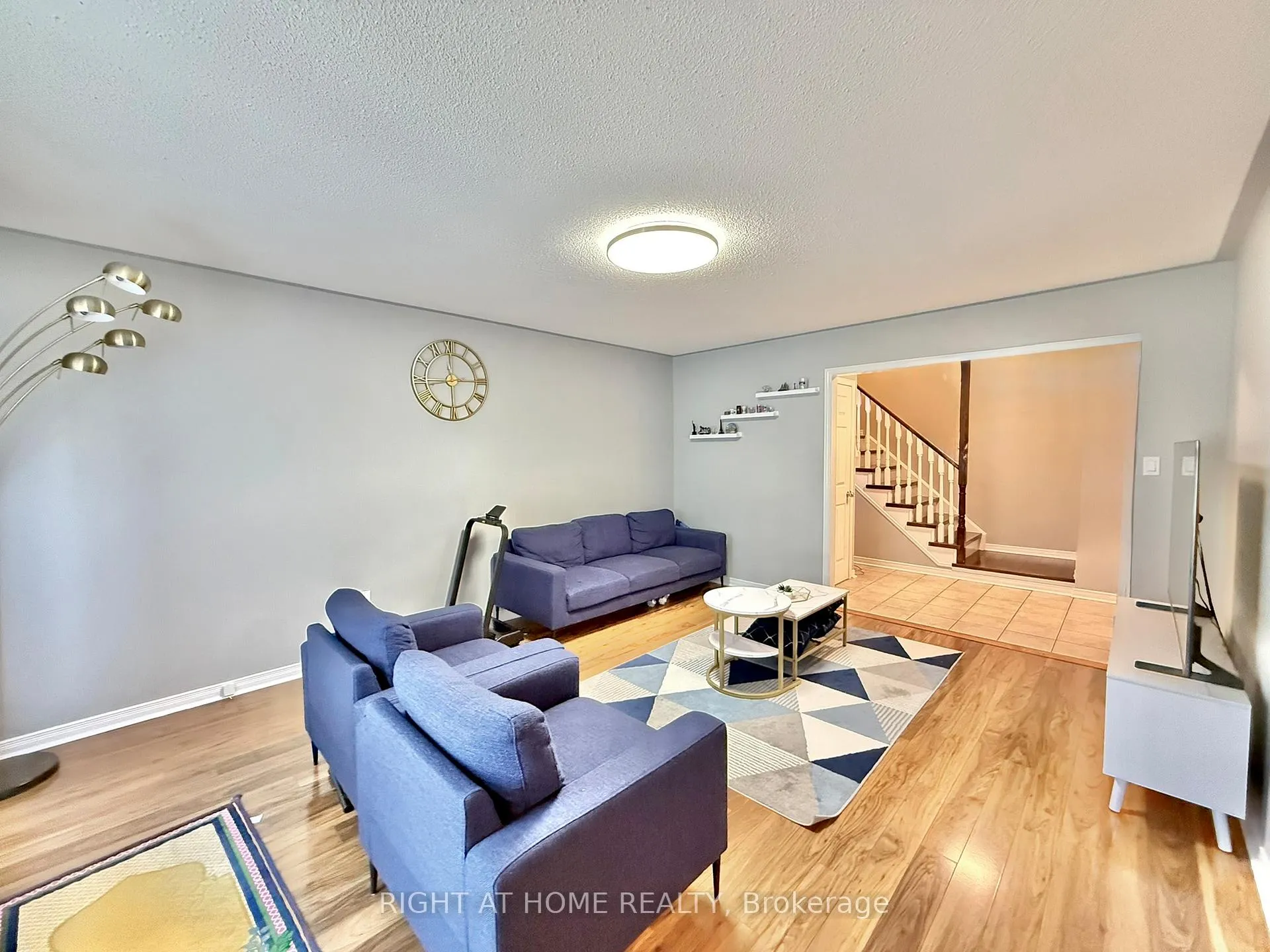 Photo 8 of 569 Walpole Crescent, Newmarket, Stonehaven-Wyndham — HOMEH