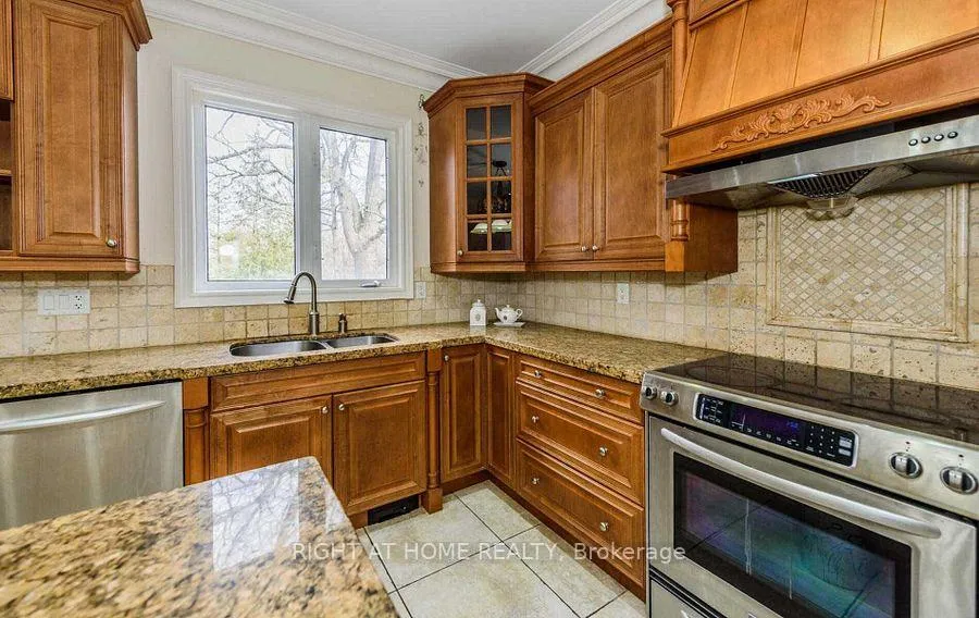 Photo 13 of 5A Pearson Avenue, Richmond Hill, South Richvale — HOMEH