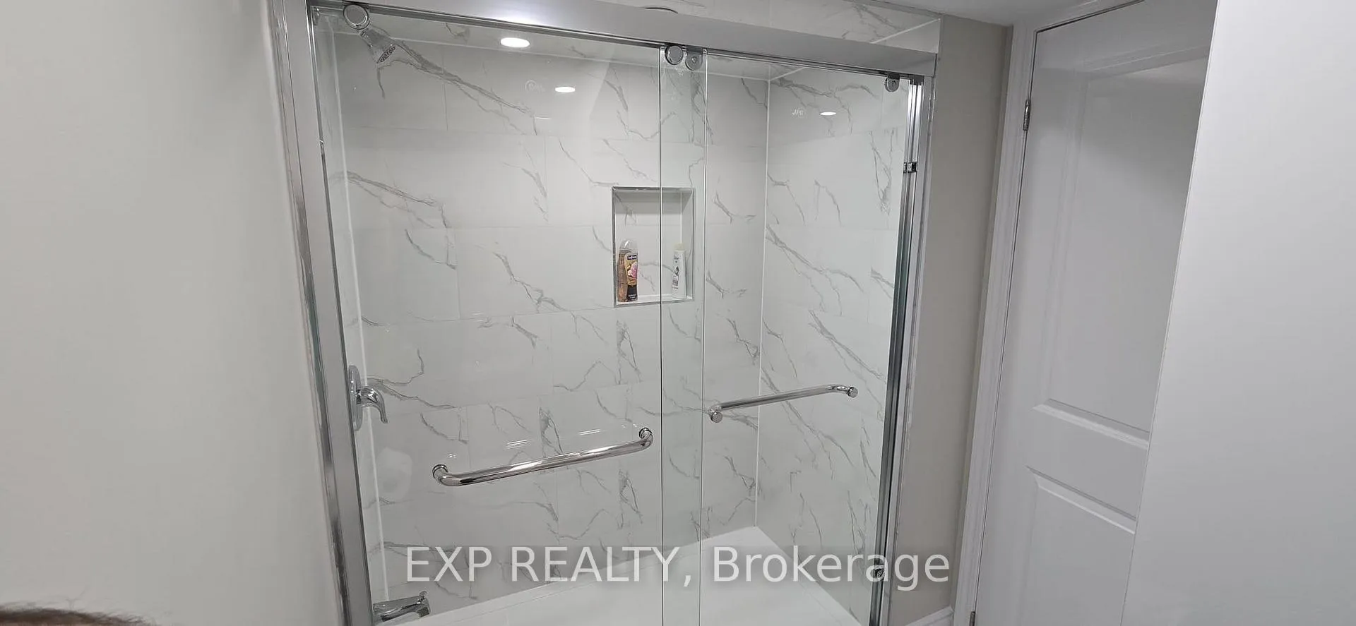 Photo 8 of Unit Bsmt, 5 Junior Road, Brampton, Northwest Brampton — HOMEH