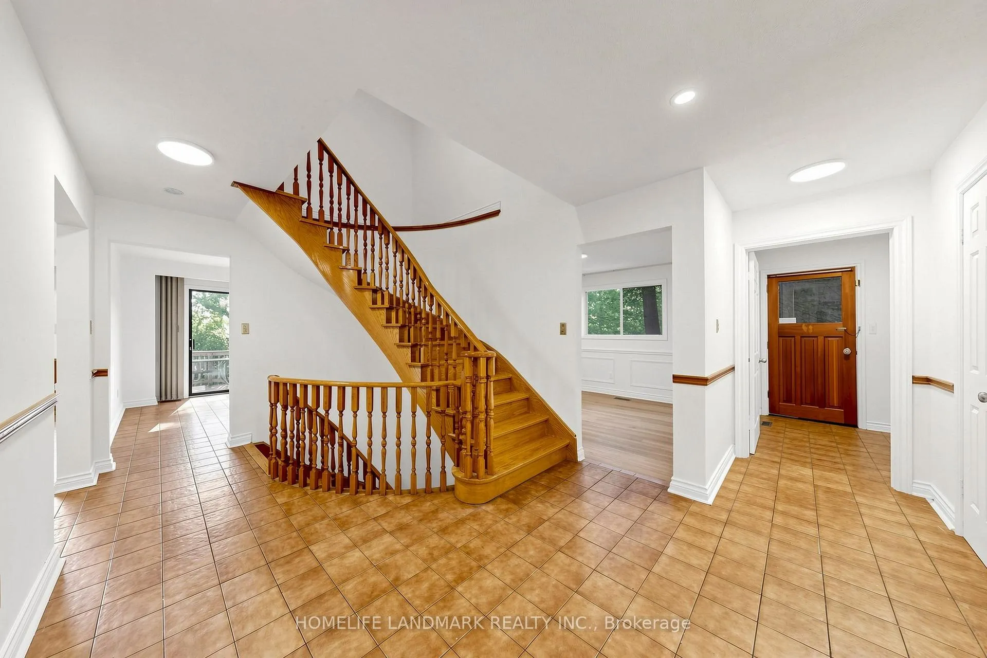 Photo 19 of 23 Dorian Place, Vaughan, Uplands — HOMEH