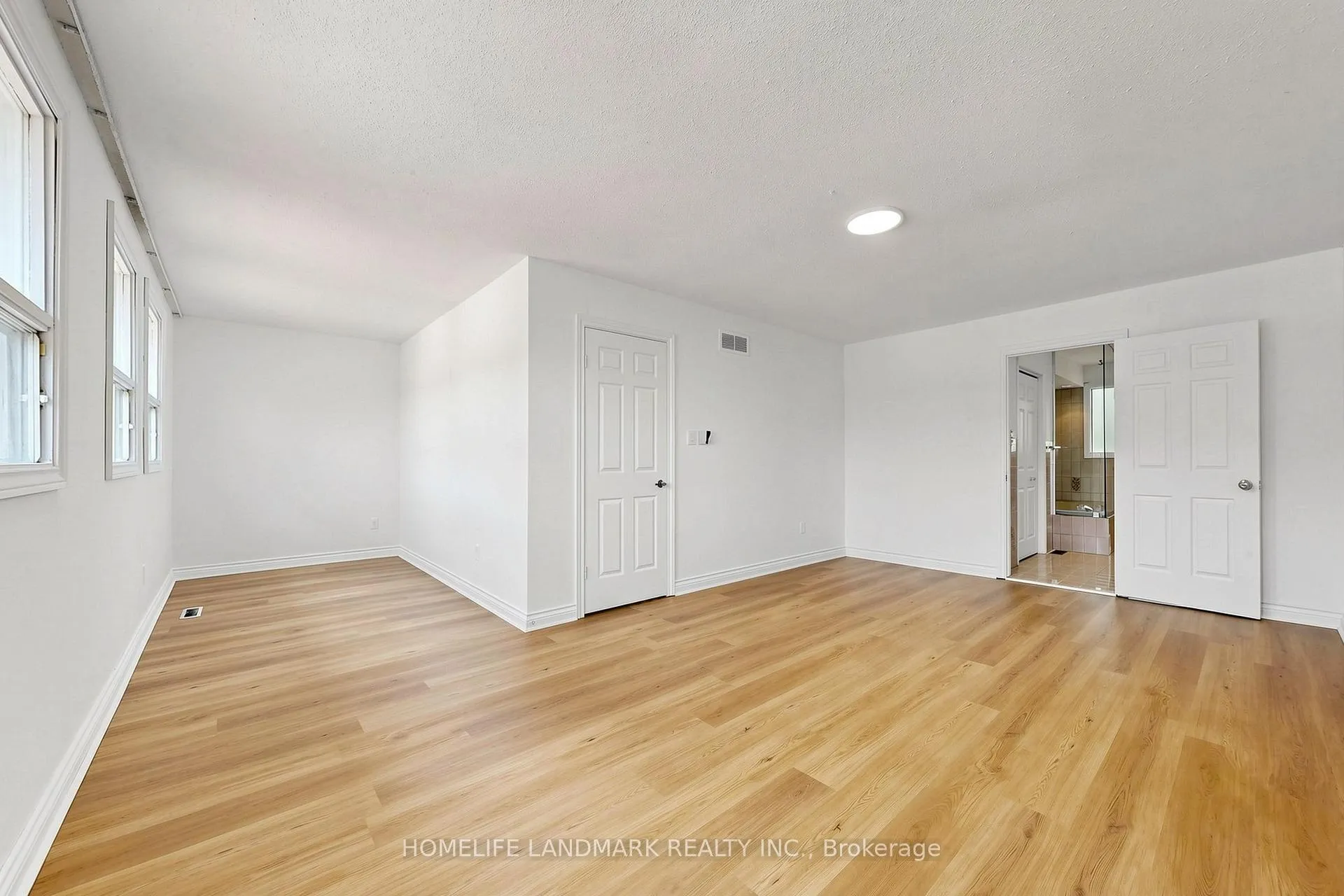 Photo 23 of 23 Dorian Place, Vaughan, Uplands — HOMEH