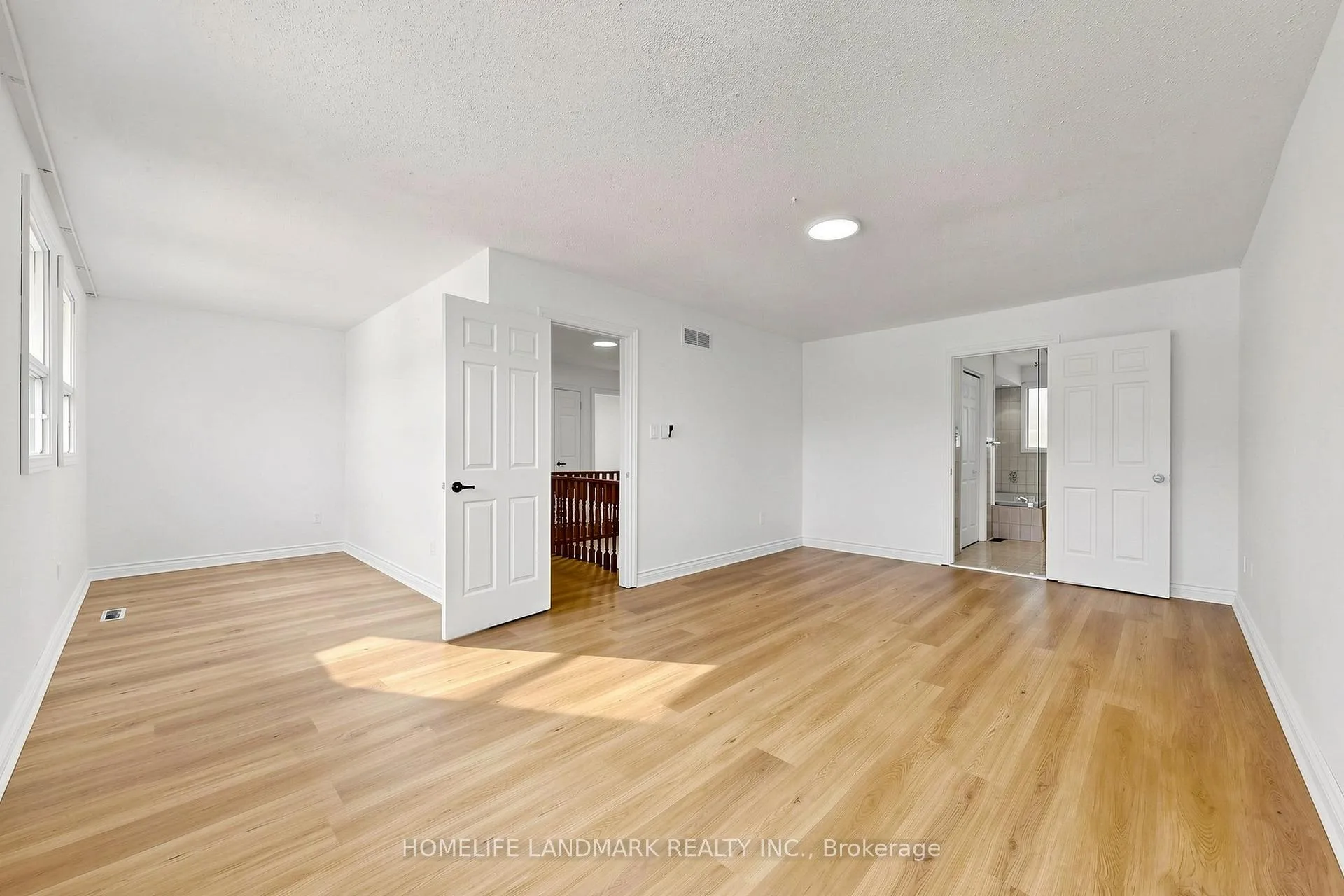 Photo 24 of 23 Dorian Place, Vaughan, Uplands — HOMEH