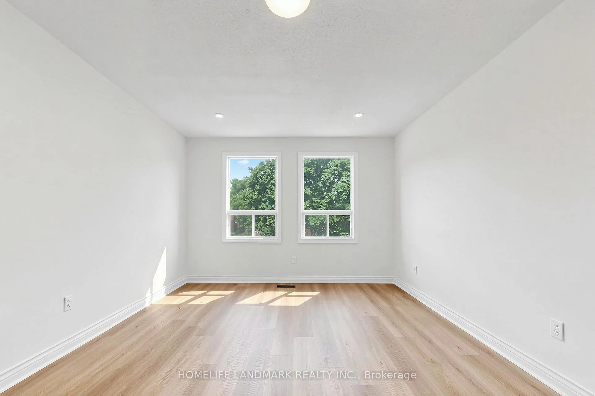 Photo 30 of 23 Dorian Place, Vaughan, Uplands — HOMEH