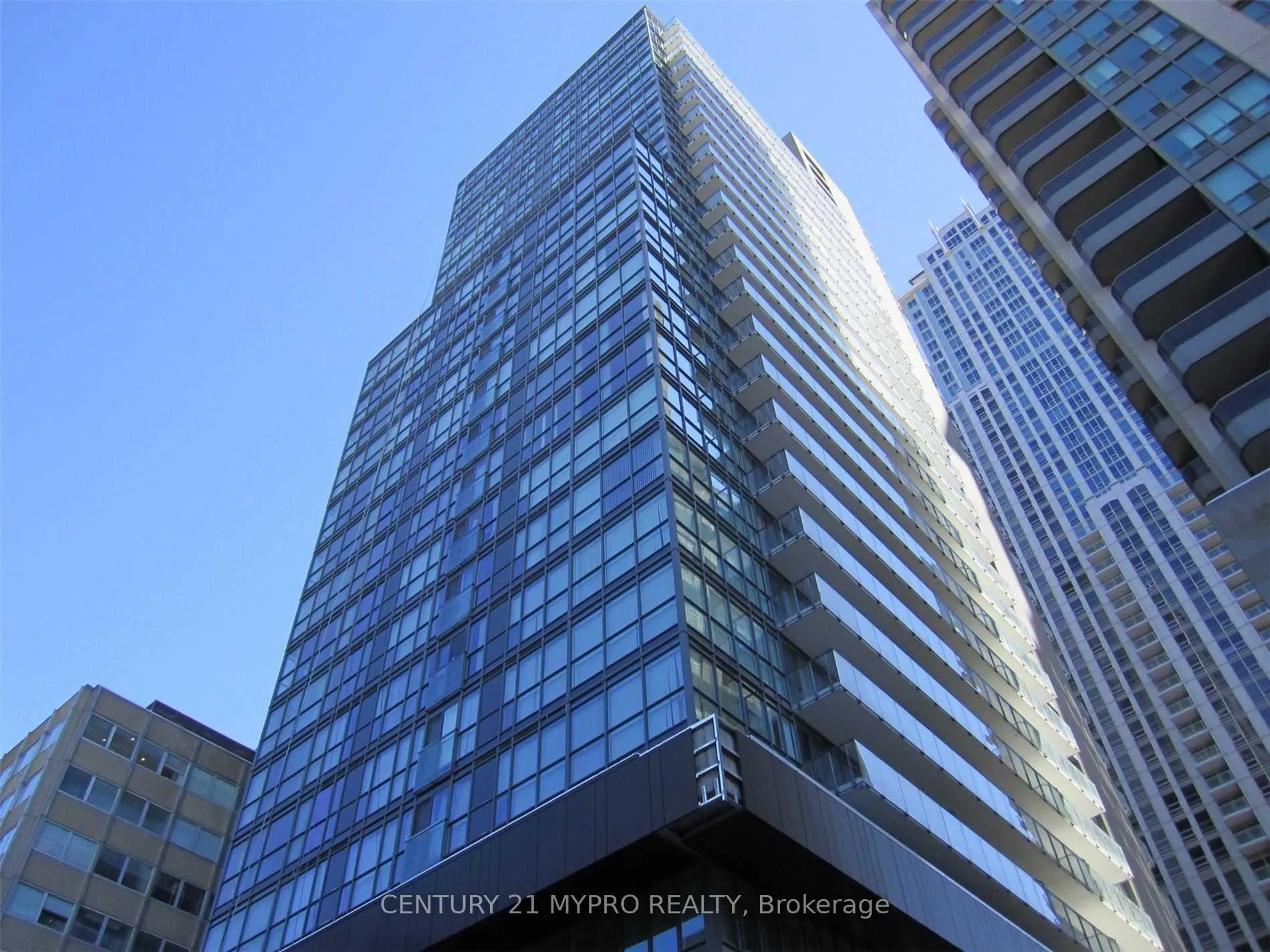 Photo 2 of Unit 701, 770 Bay Street, Toronto, Bay Street Corridor — HOMEH