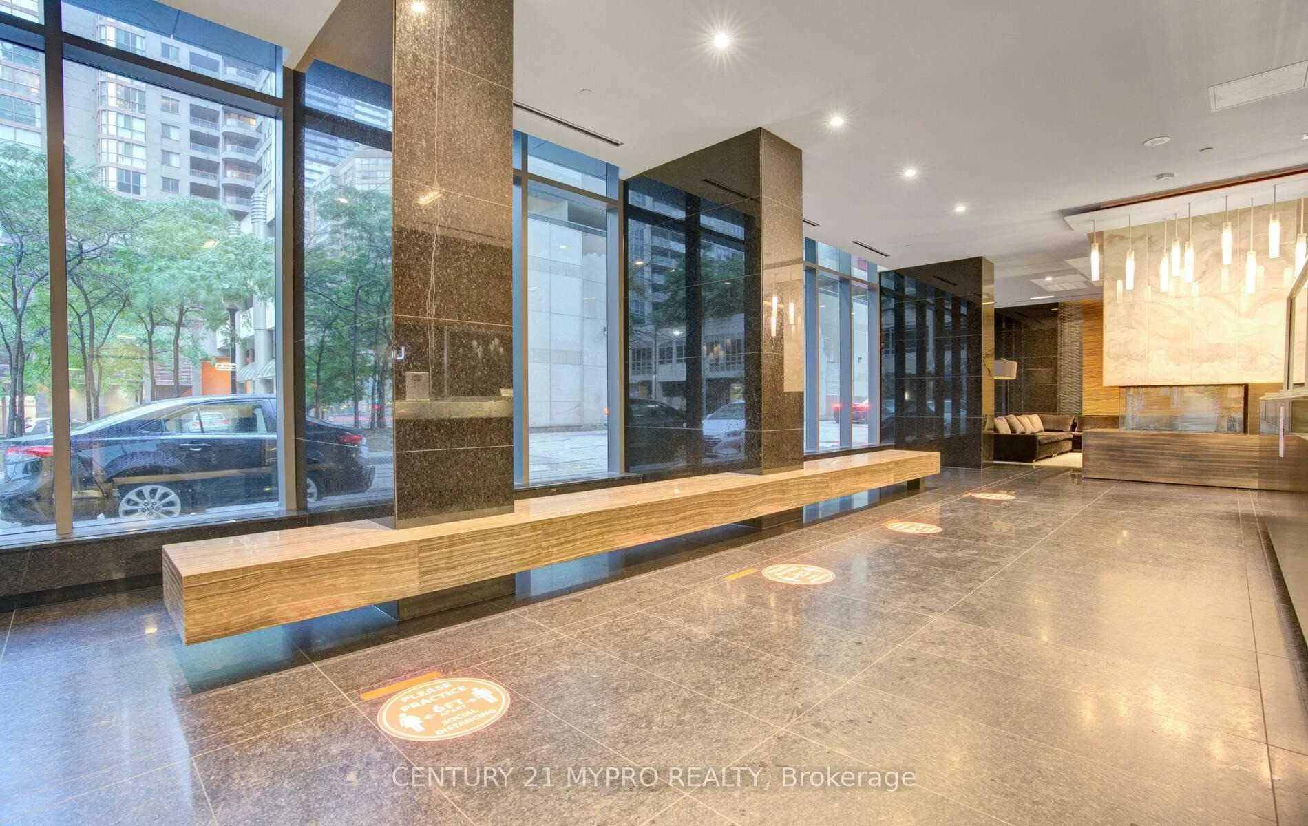 Photo 4 of Unit 701, 770 Bay Street, Toronto, Bay Street Corridor — HOMEH