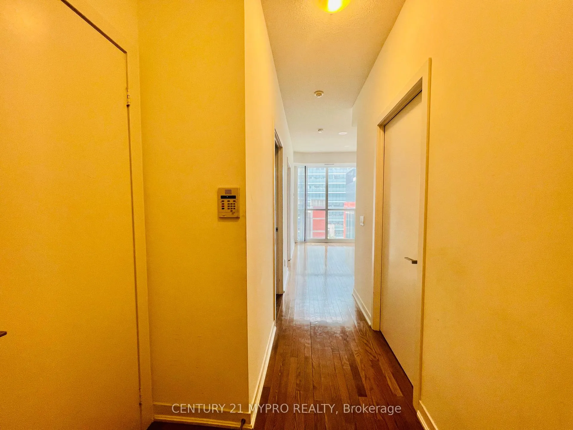 Photo 14 of Unit 701, 770 Bay Street, Toronto, Bay Street Corridor — HOMEH