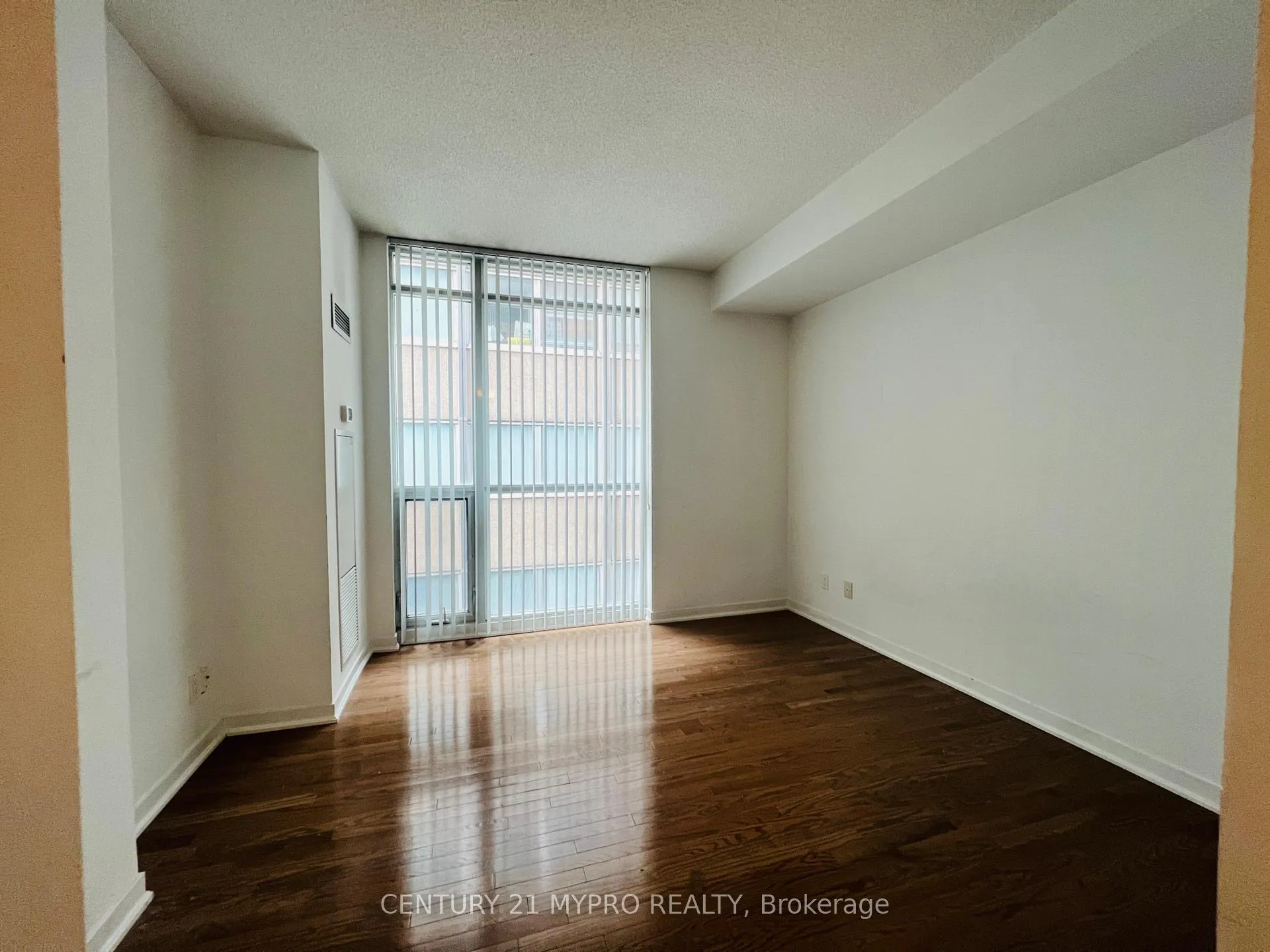Photo 16 of Unit 701, 770 Bay Street, Toronto, Bay Street Corridor — HOMEH