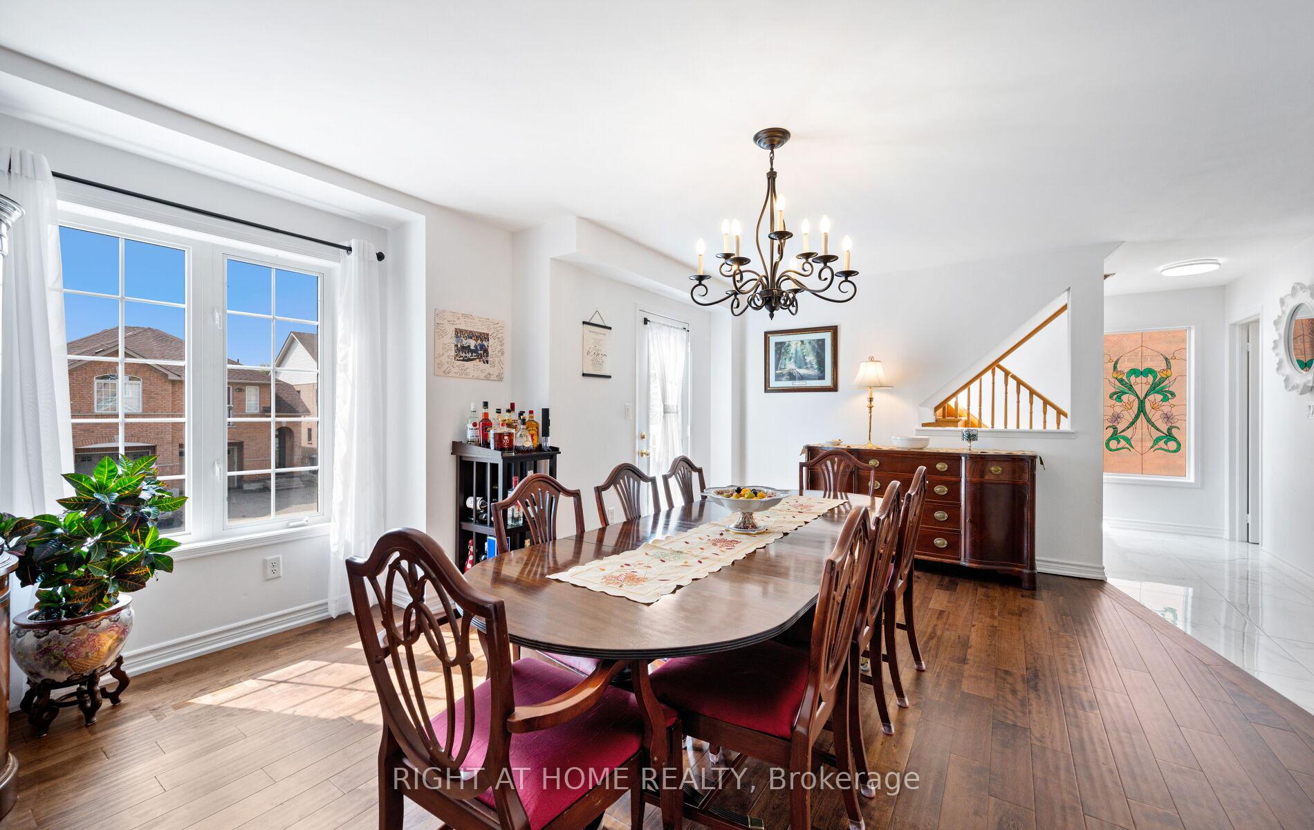 Photo 5 of 58 Knoll Haven Circle, Caledon, Bolton North — HOMEH